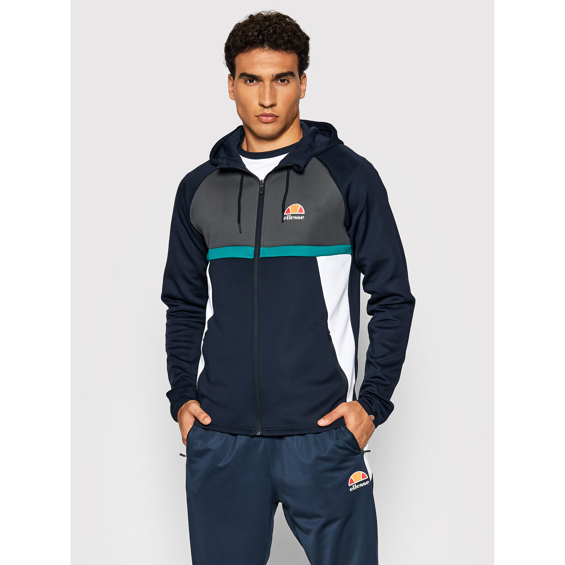 Ellesse Bluză Lizaru SXK12395 Bleumarin Regular Fit - Pled.ro