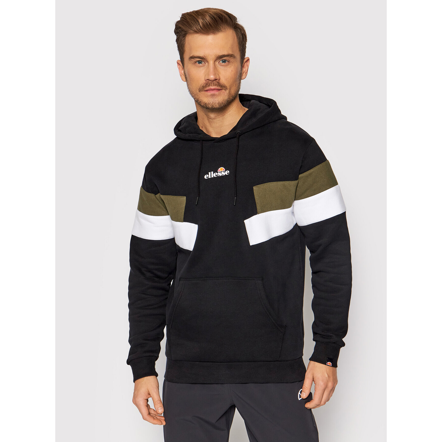 Ellesse Bluză Sallas SHK13111 Negru Regular Fit - Pled.ro