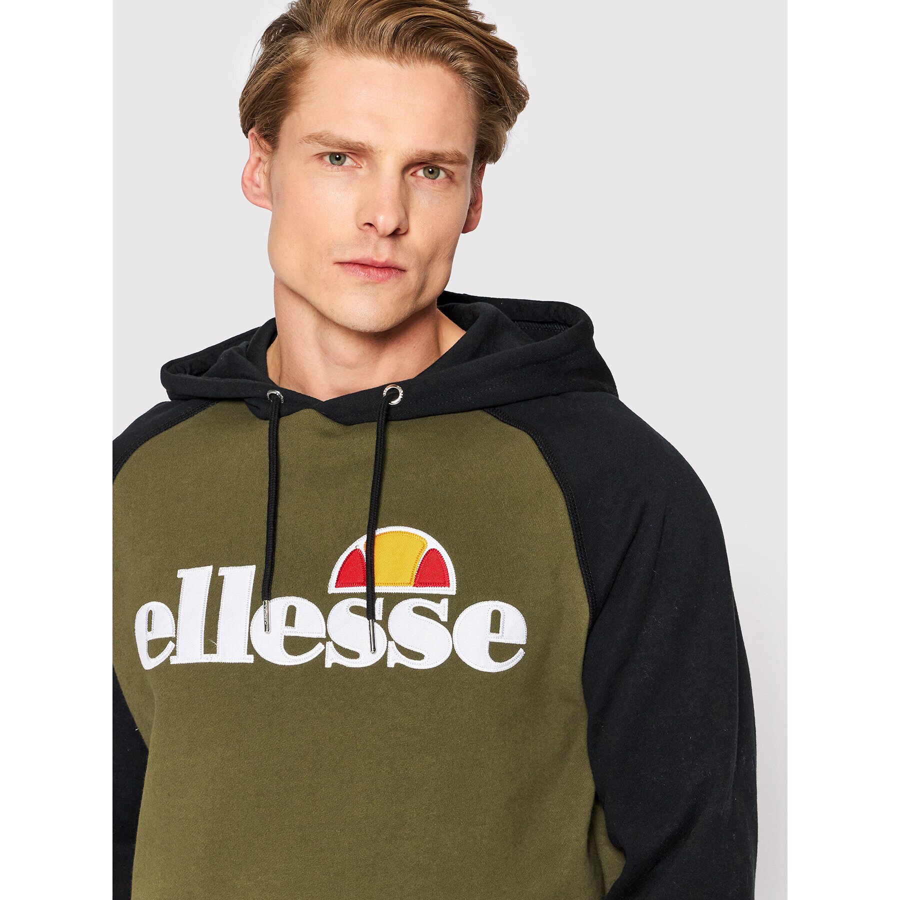 Ellesse Bluză Taliamento SHM07394 Kaki Regular Fit - Pled.ro