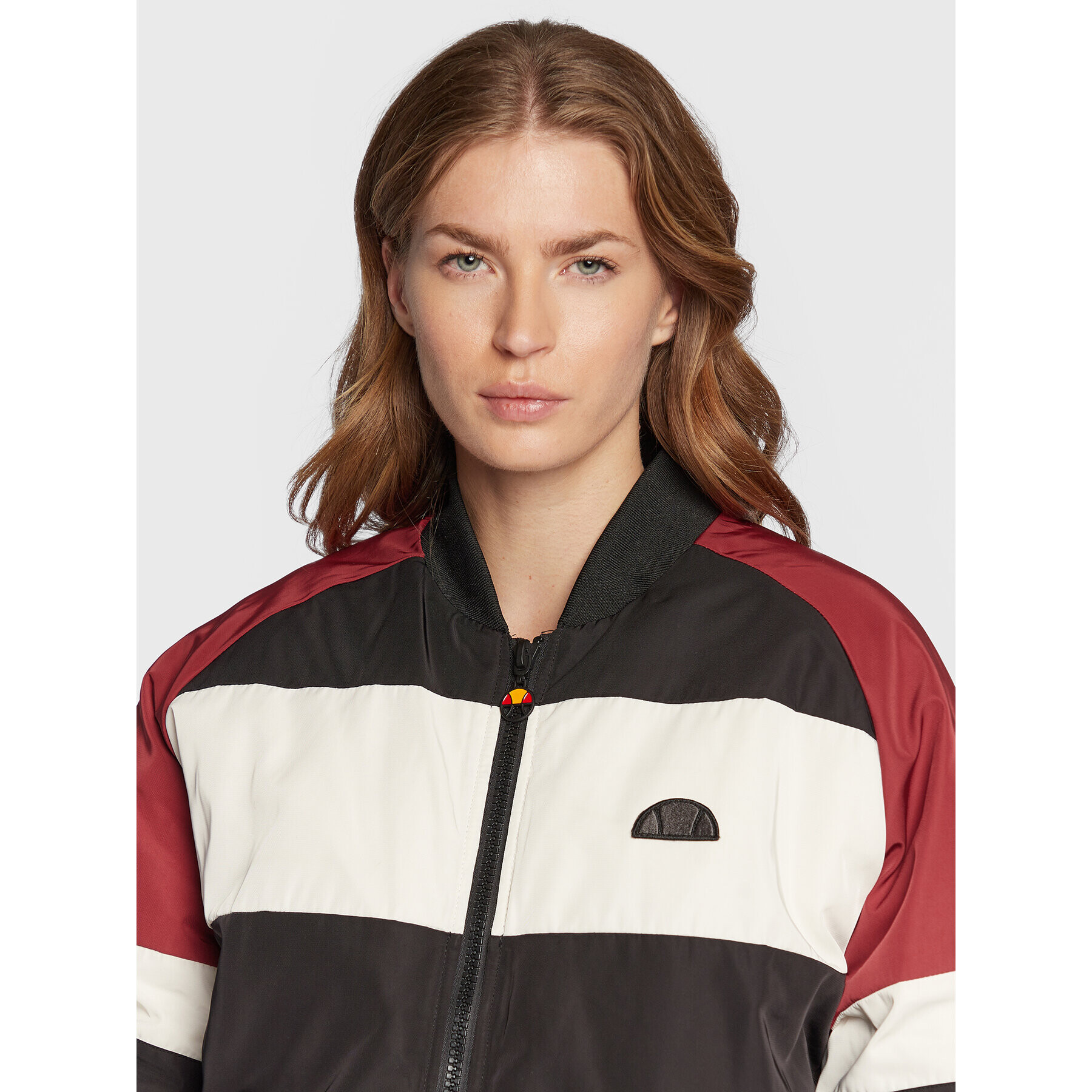 Ellesse Geacă bomber Doretheo SGP16133 Negru Regular Fit - Pled.ro