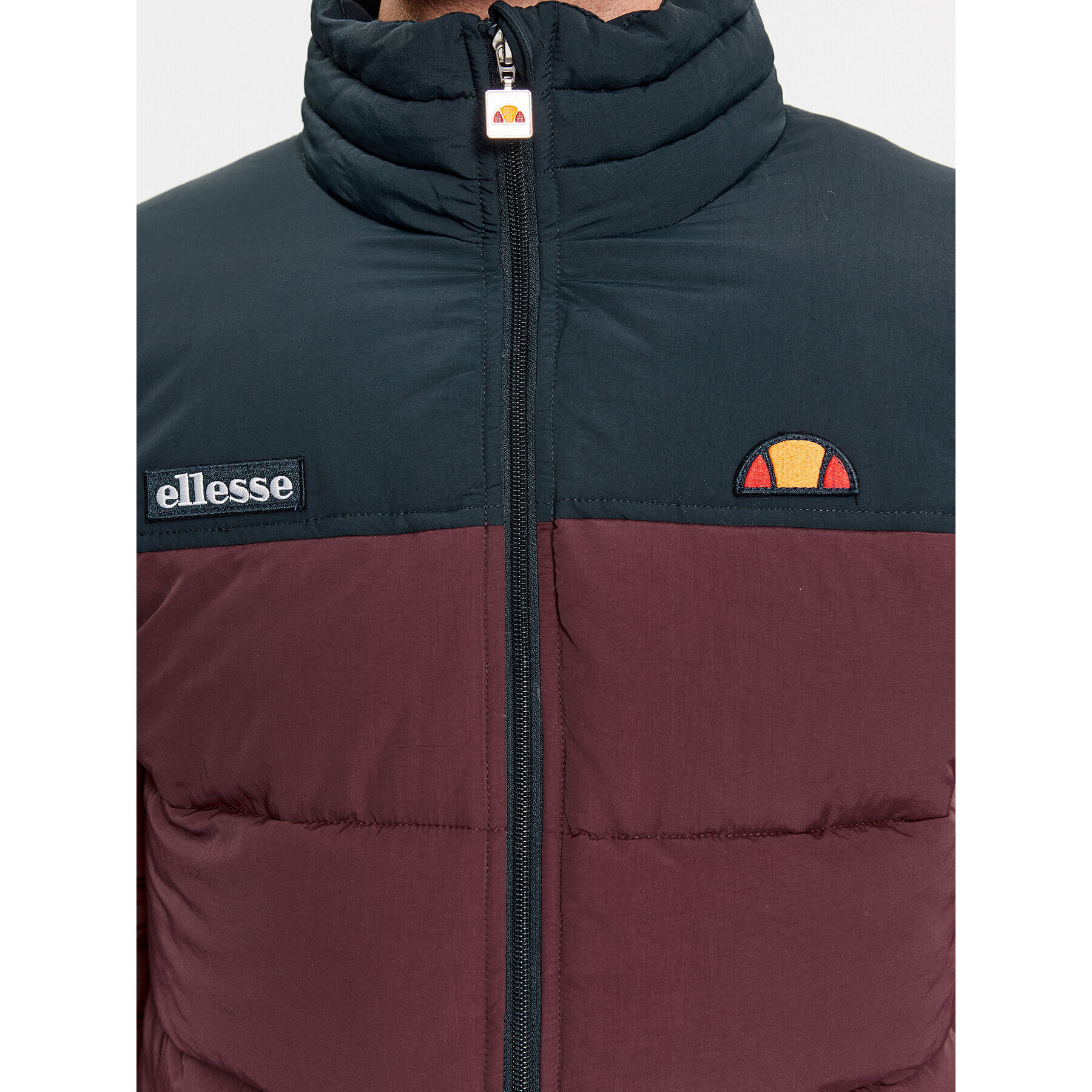 Ellesse Geacă din puf Nebula SHR12789 Vișiniu Regular Fit - Pled.ro