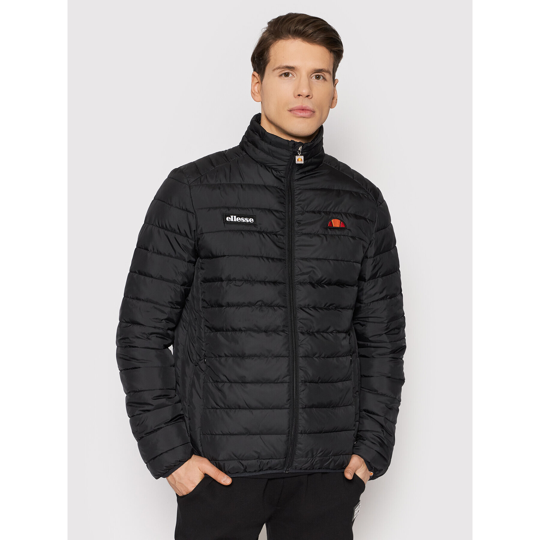 Ellesse Geacă din puf Tartaro SHL07397 Negru Regular Fit - Pled.ro