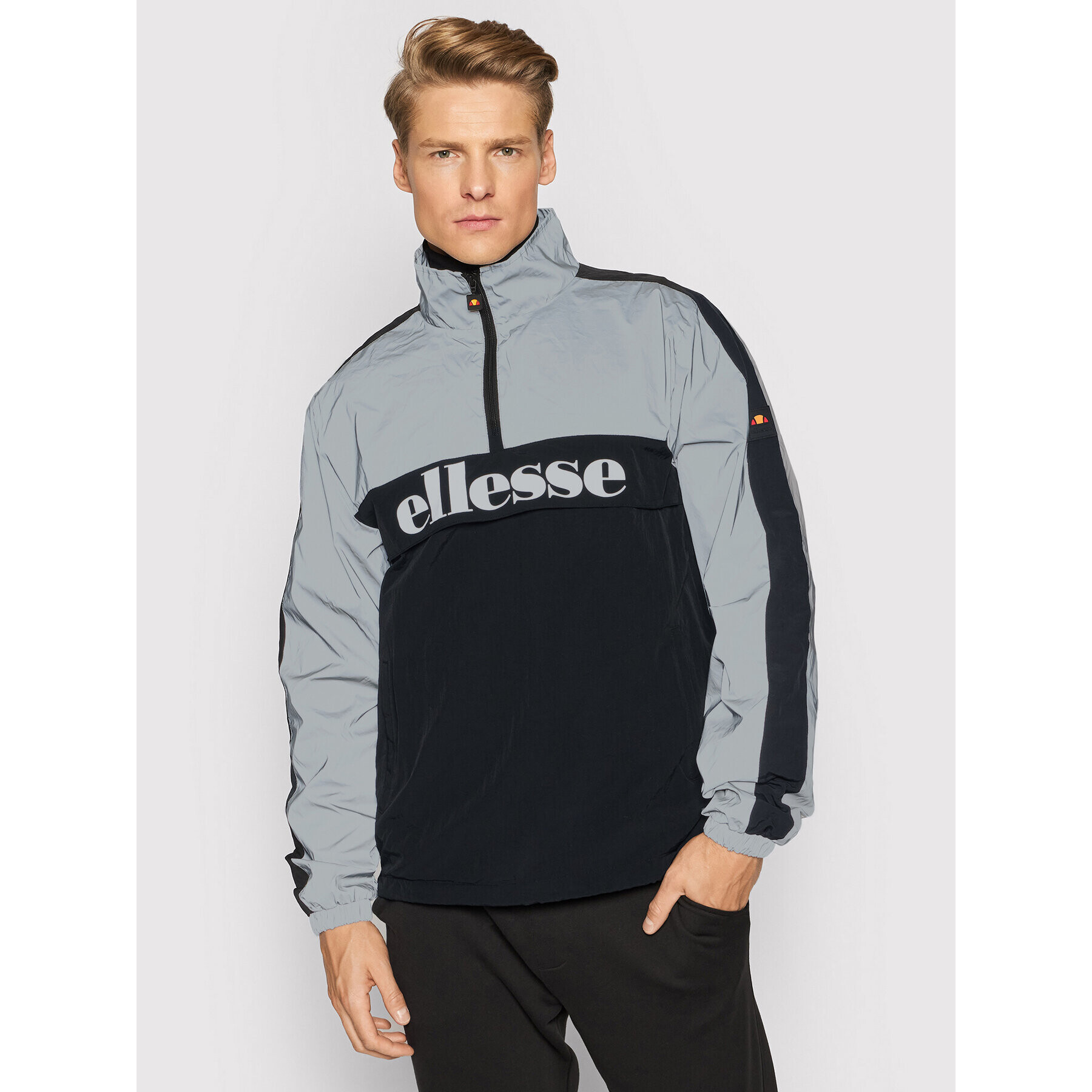 Ellesse Geacă fără fermoar Lyran SHK12784 Negru Regular Fit - Pled.ro