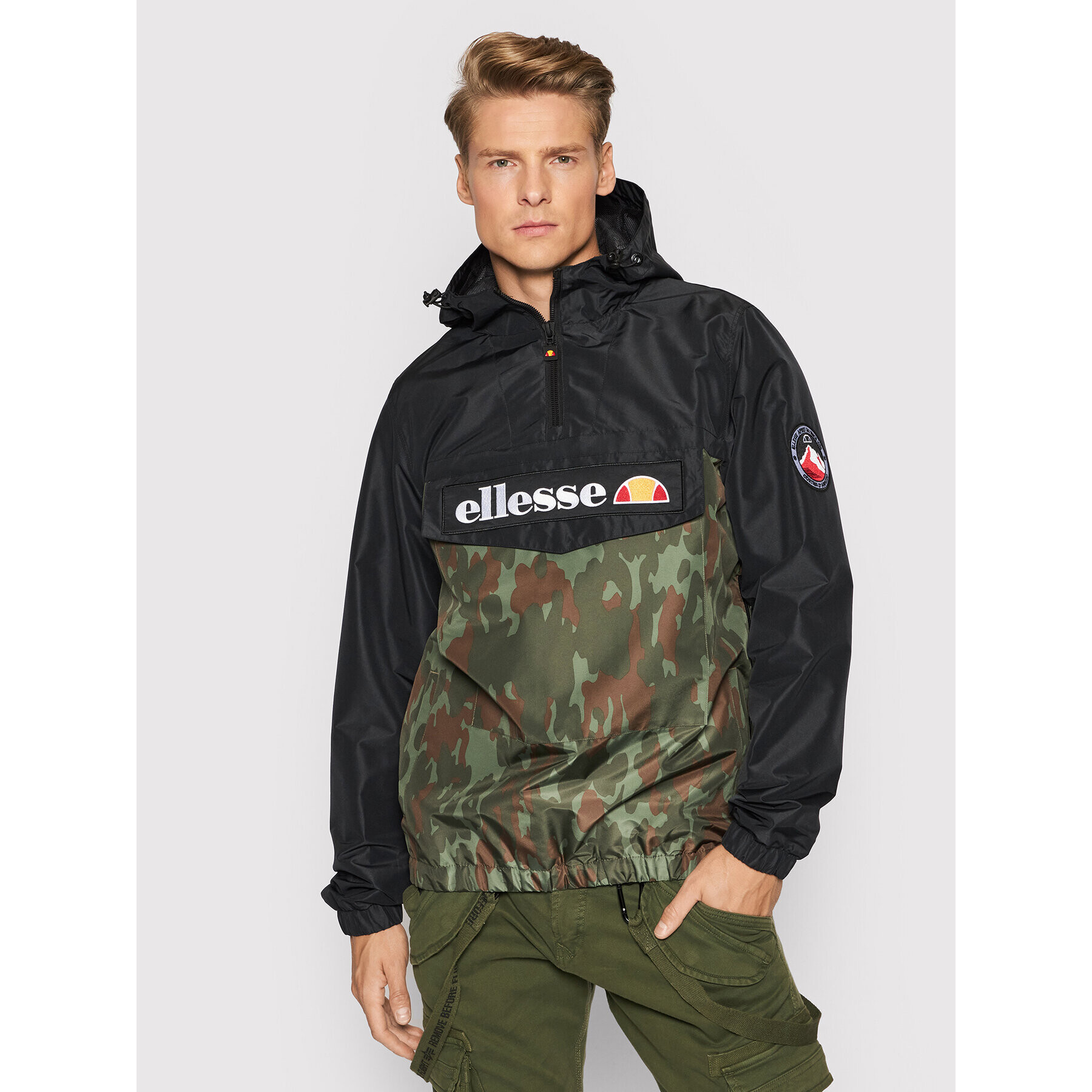 Ellesse Geacă fără fermoar Mont 2 SHK06040 Verde Regular Fit - Pled.ro