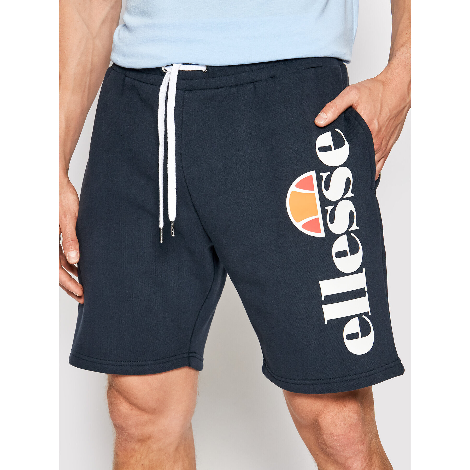 Ellesse Pantaloni scurți sport Bossini SHS08748 Bleumarin Regular Fit - Pled.ro