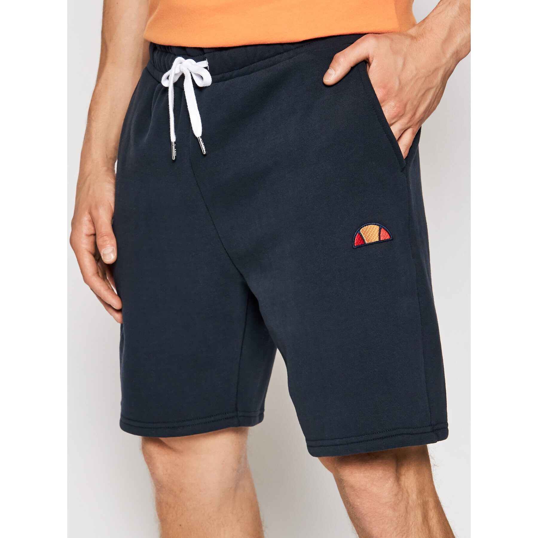 Ellesse Pantaloni scurți sport Noli SHS01894 Bleumarin Regular Fit - Pled.ro