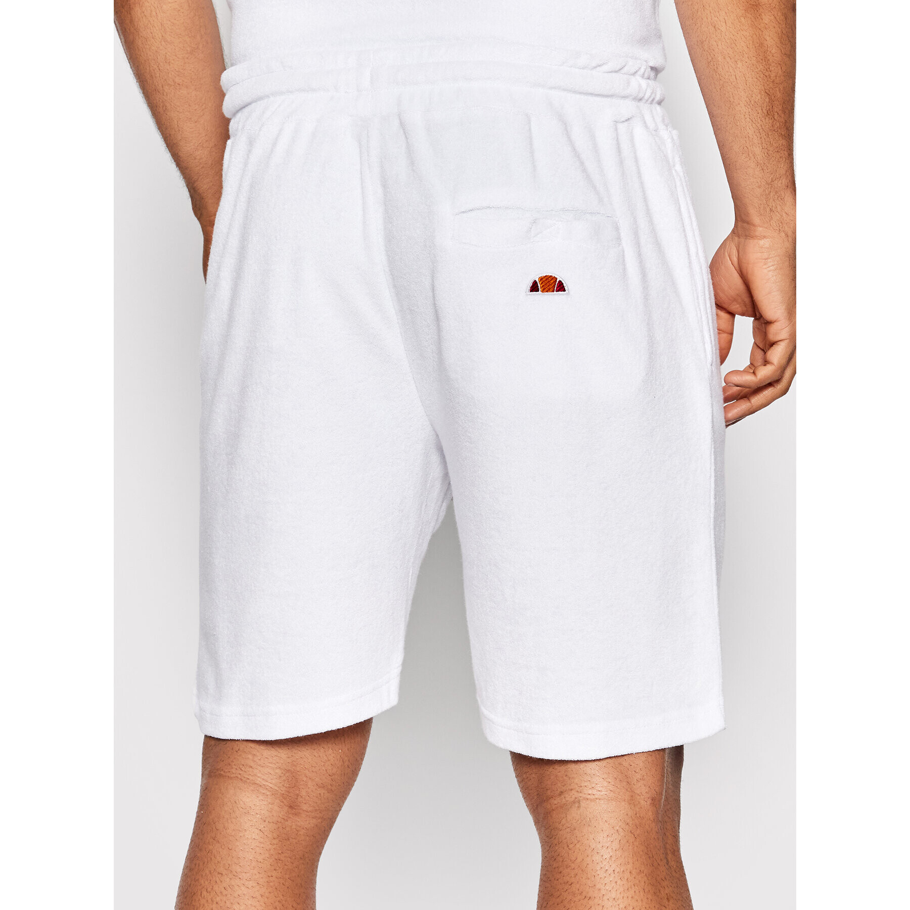 Ellesse Pantaloni scurți sport Diavola SHN15009 Alb Regular Fit - Pled.ro