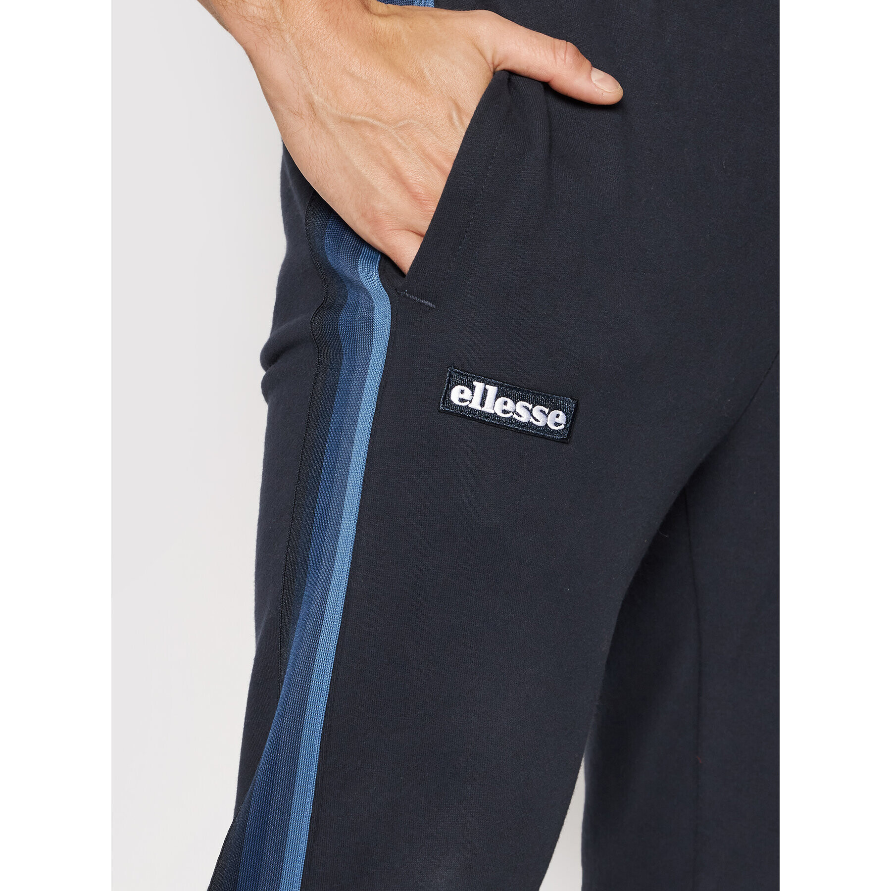 Ellesse Pantaloni trening Aylo SHK13114 Bleumarin Regular Fit - Pled.ro