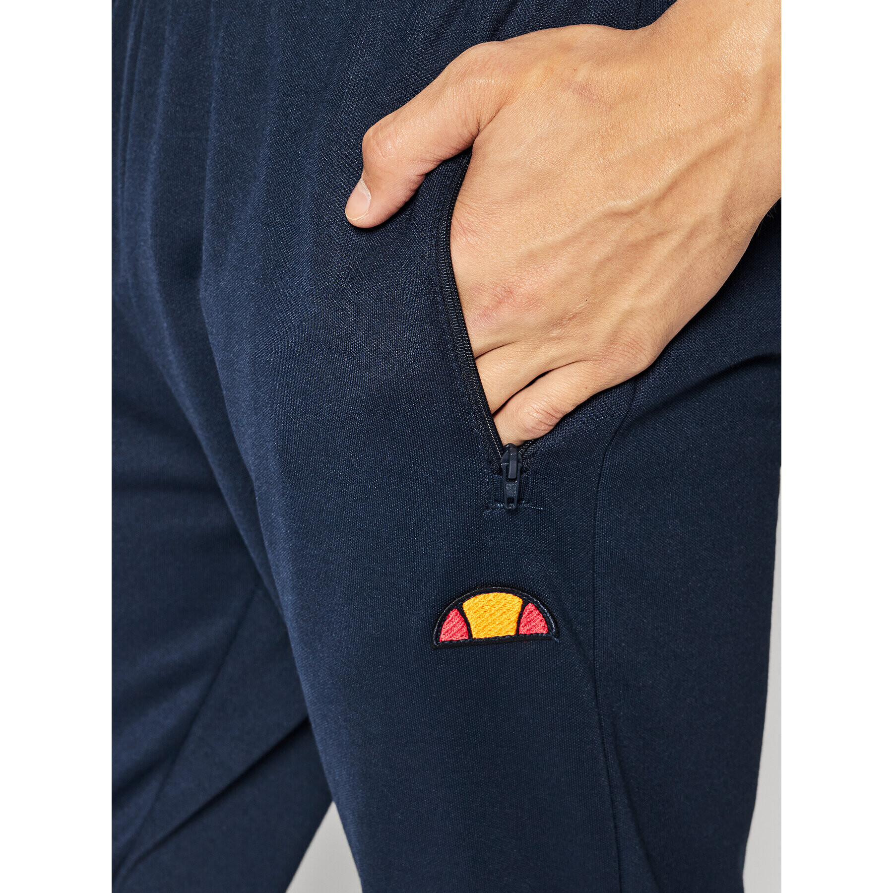 Ellesse Pantaloni trening Bertoni SHL04351 Bleumarin Regular Fit - Pled.ro