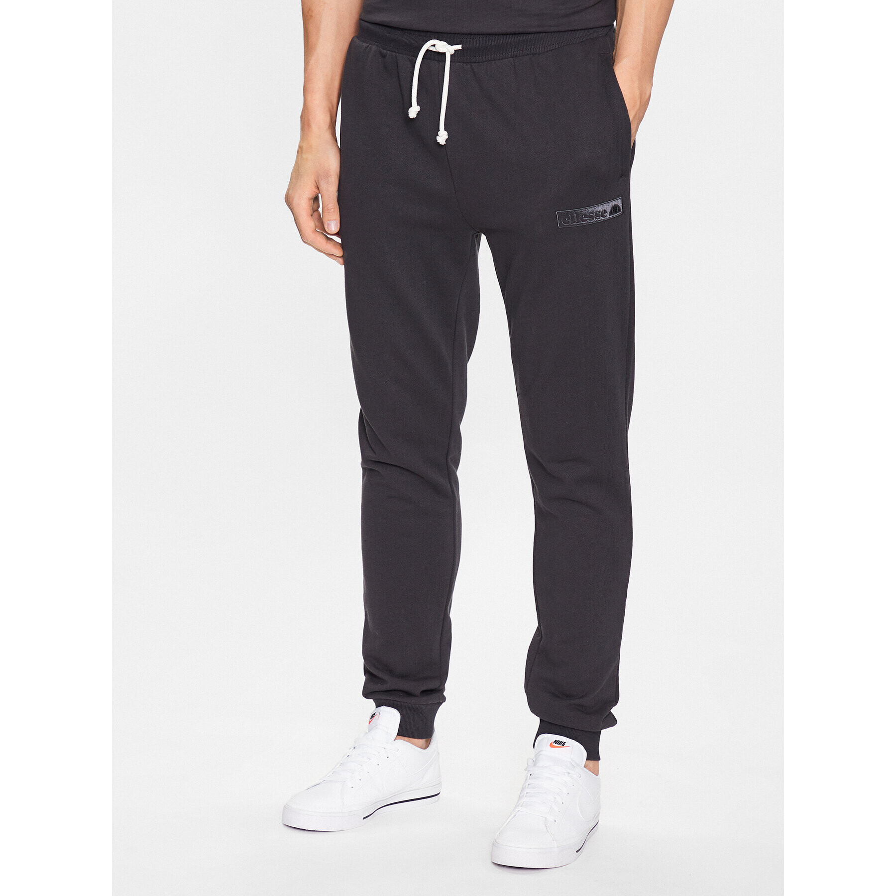 Ellesse Pantaloni trening Coperchiata SHR17563 Negru Regular Fit - Pled.ro