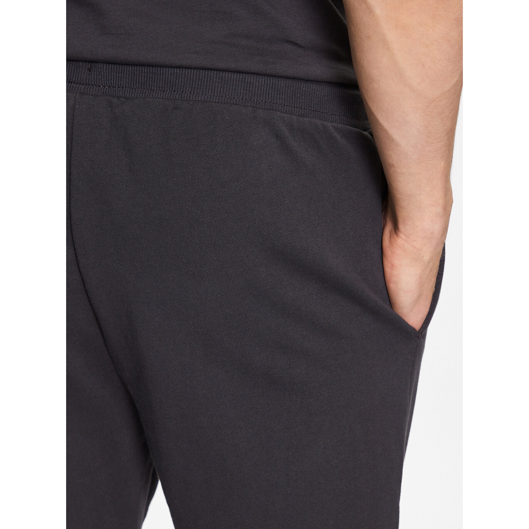 Ellesse Pantaloni trening Coperchiata SHR17563 Negru Regular Fit - Pled.ro