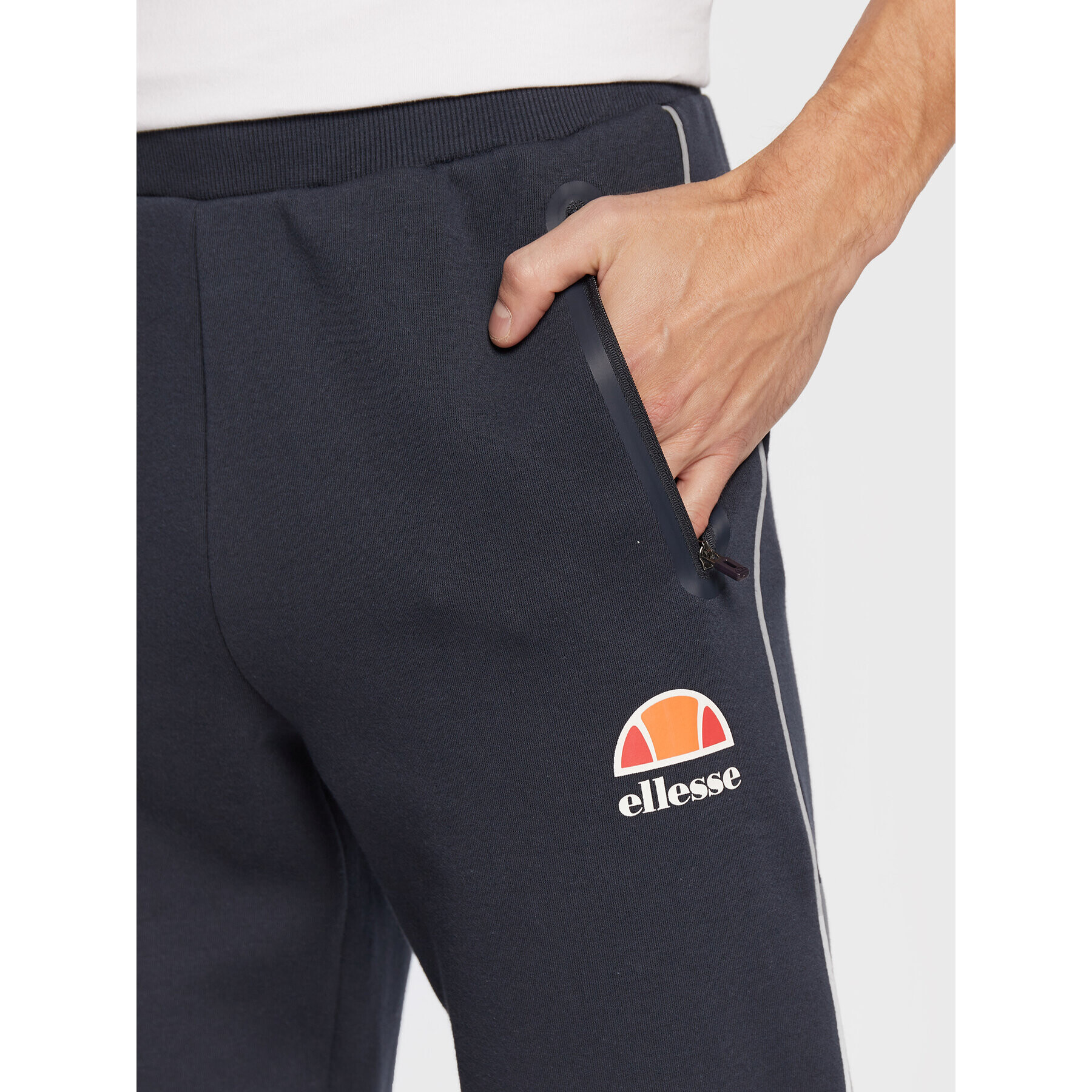 Ellesse Pantaloni trening Diruta SXG09897 Bleumarin Regular Fit - Pled.ro