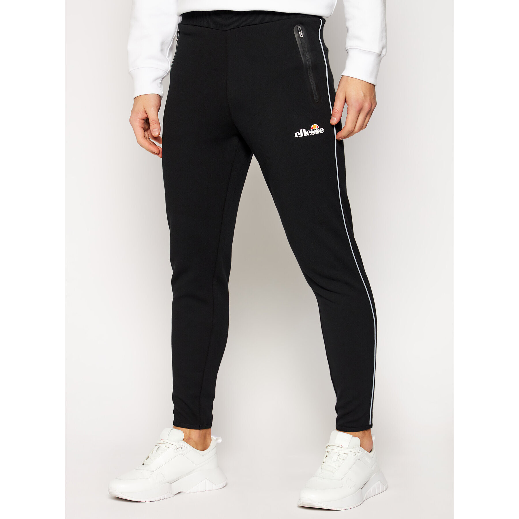 Ellesse Pantaloni trening Diruta SXG09897 Negru Regular Fit - Pled.ro