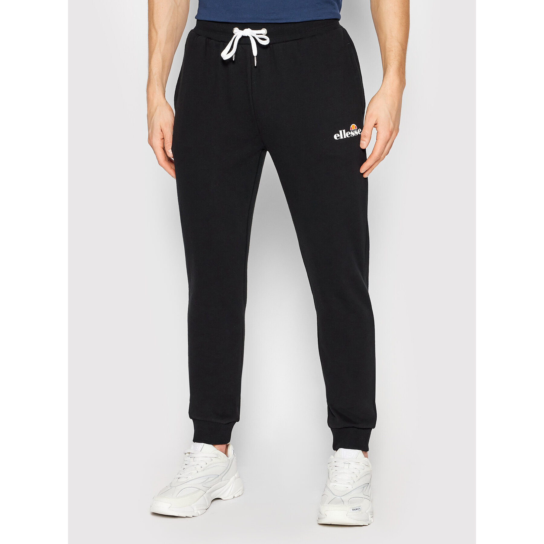 Ellesse Pantaloni trening Granite SHK12643 Negru Regular Fit - Pled.ro