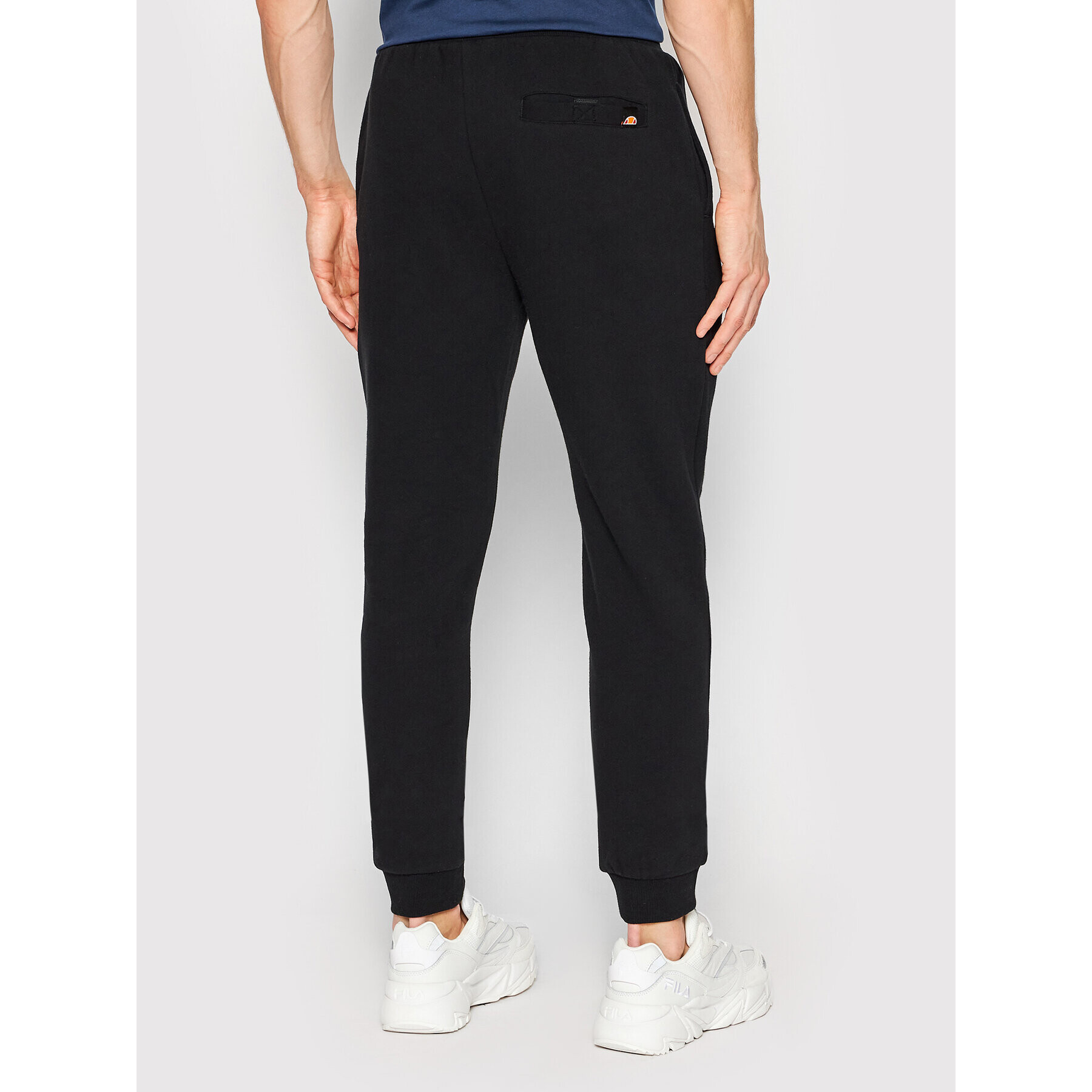 Ellesse Pantaloni trening Granite SHK12643 Negru Regular Fit - Pled.ro