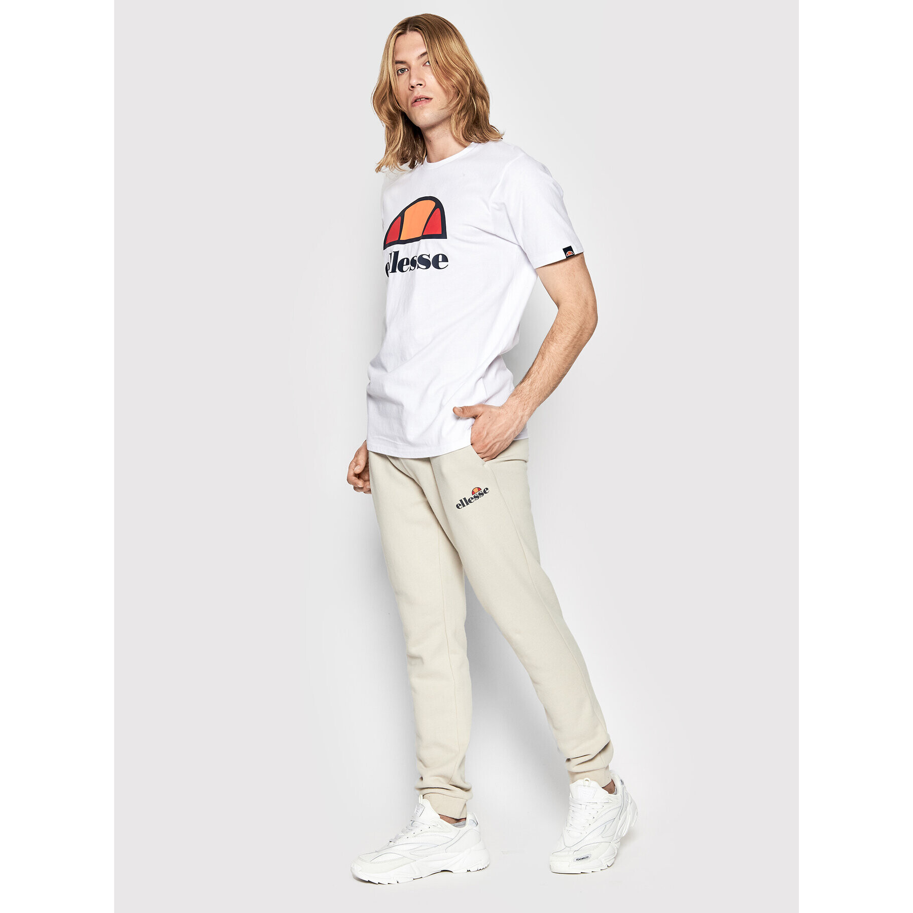 Ellesse Pantaloni trening Granite SHM12643 Bej Regular Fit - Pled.ro