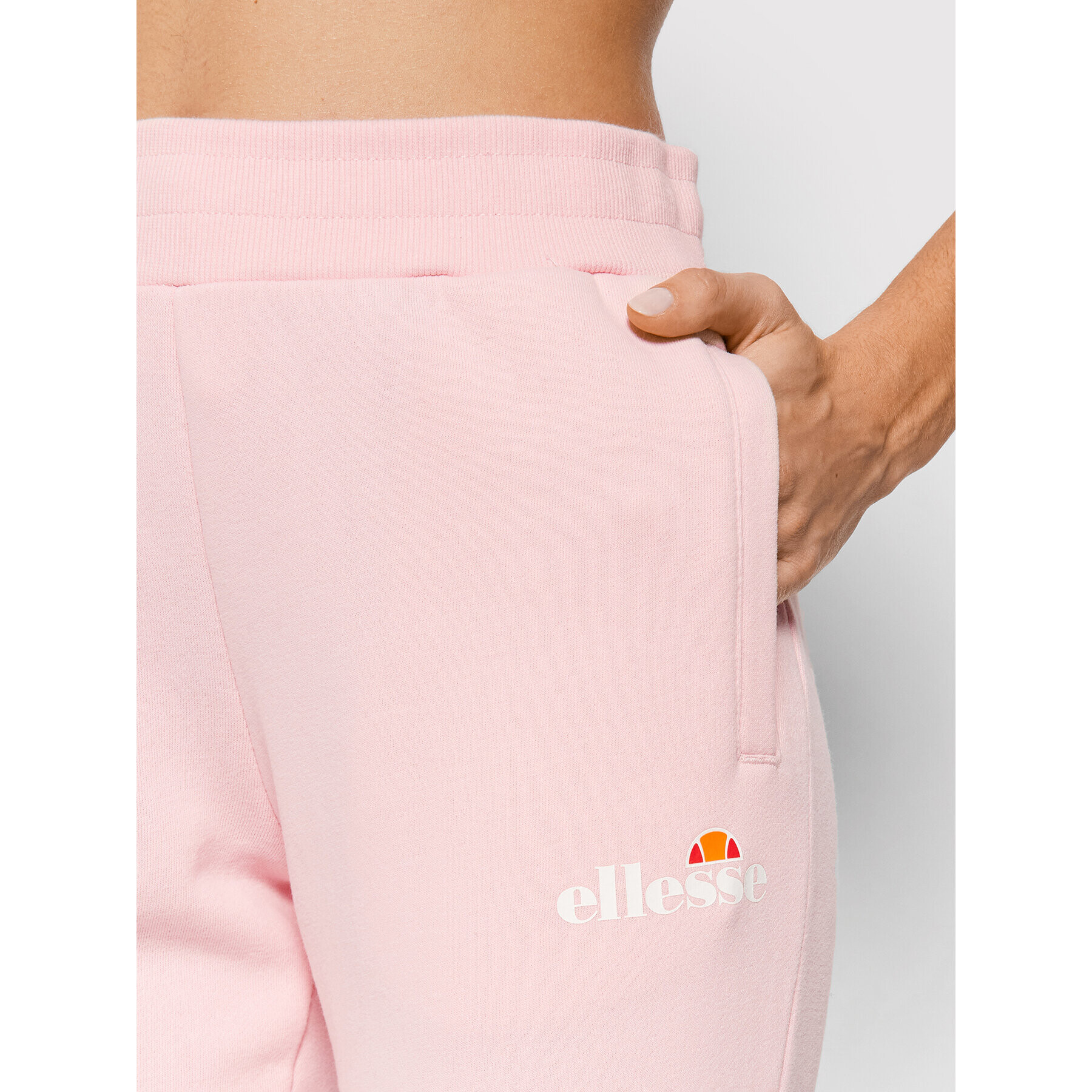 Ellesse Pantaloni trening Hallouli SGK13652 Roz Regular Fit - Pled.ro