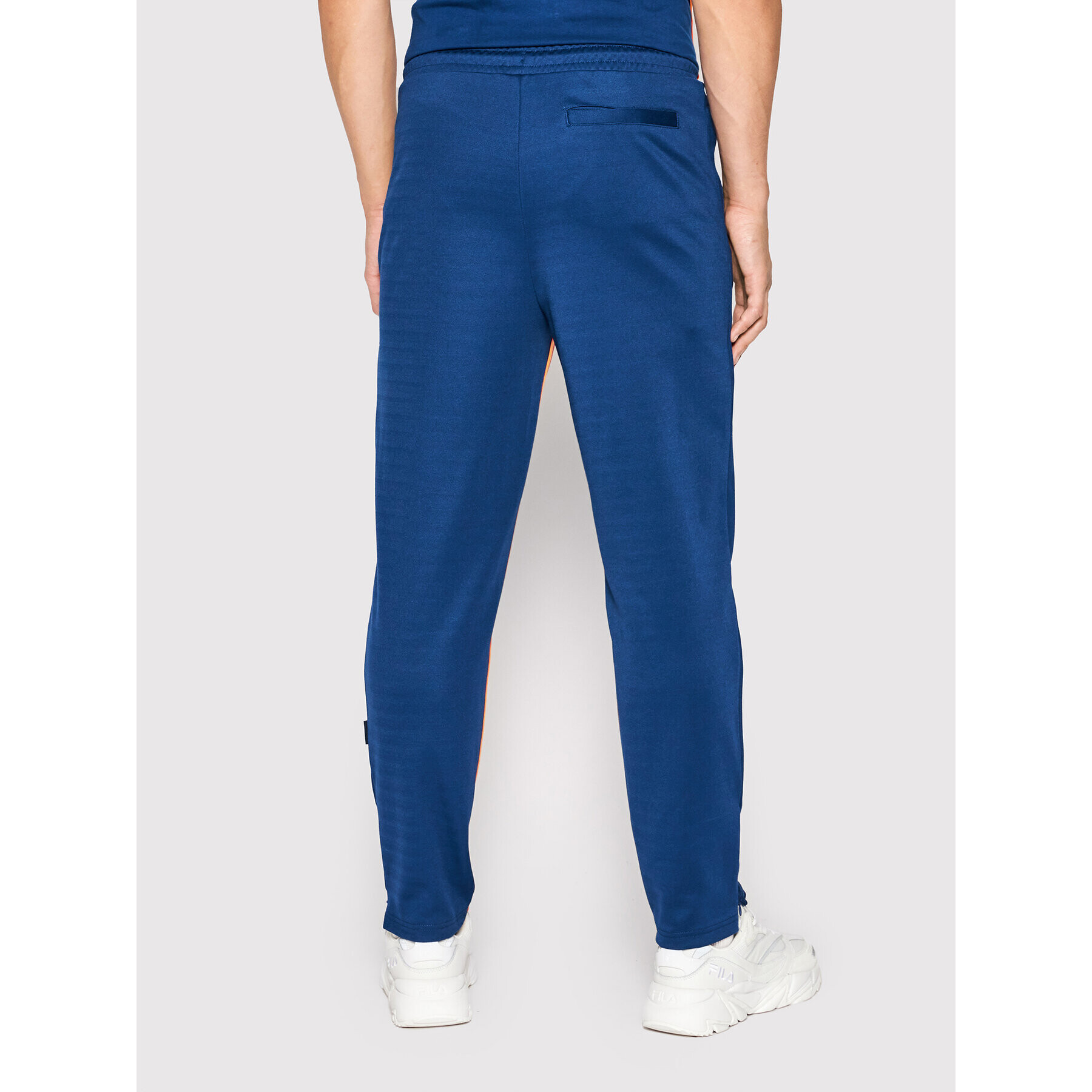 Ellesse Pantaloni trening Jaino Track SHN15080 Bleumarin Regular Fit - Pled.ro