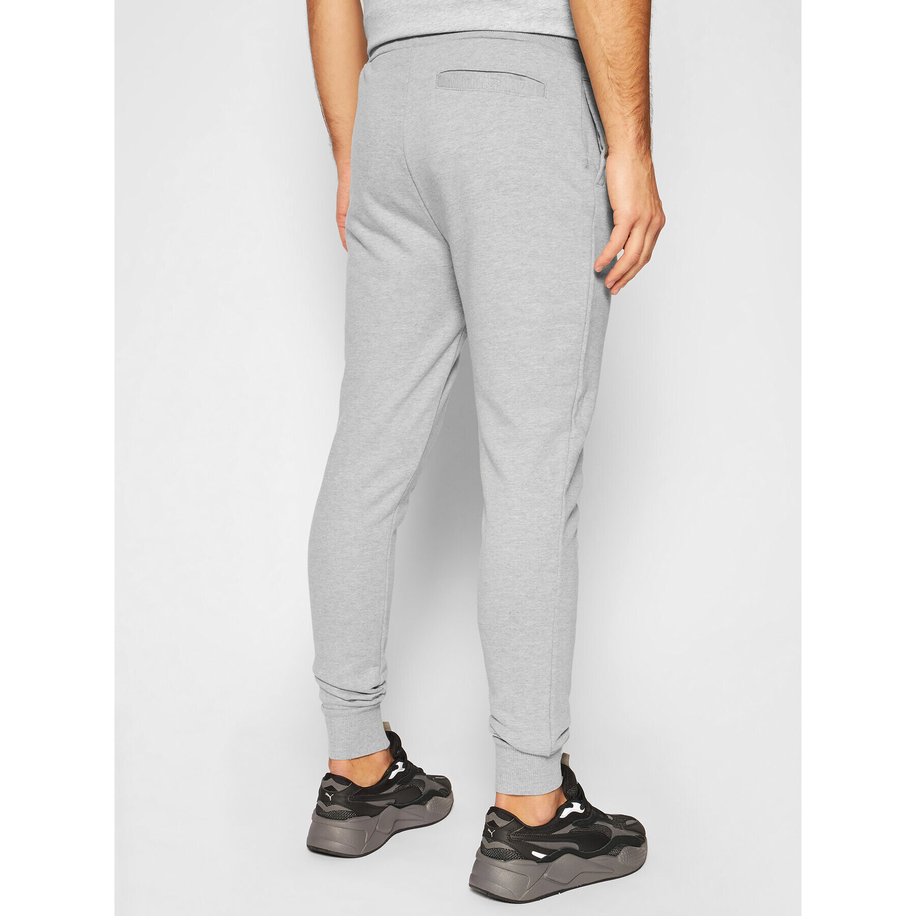 Ellesse Pantaloni trening Nioro SHS08783 Gri Classic Fit - Pled.ro