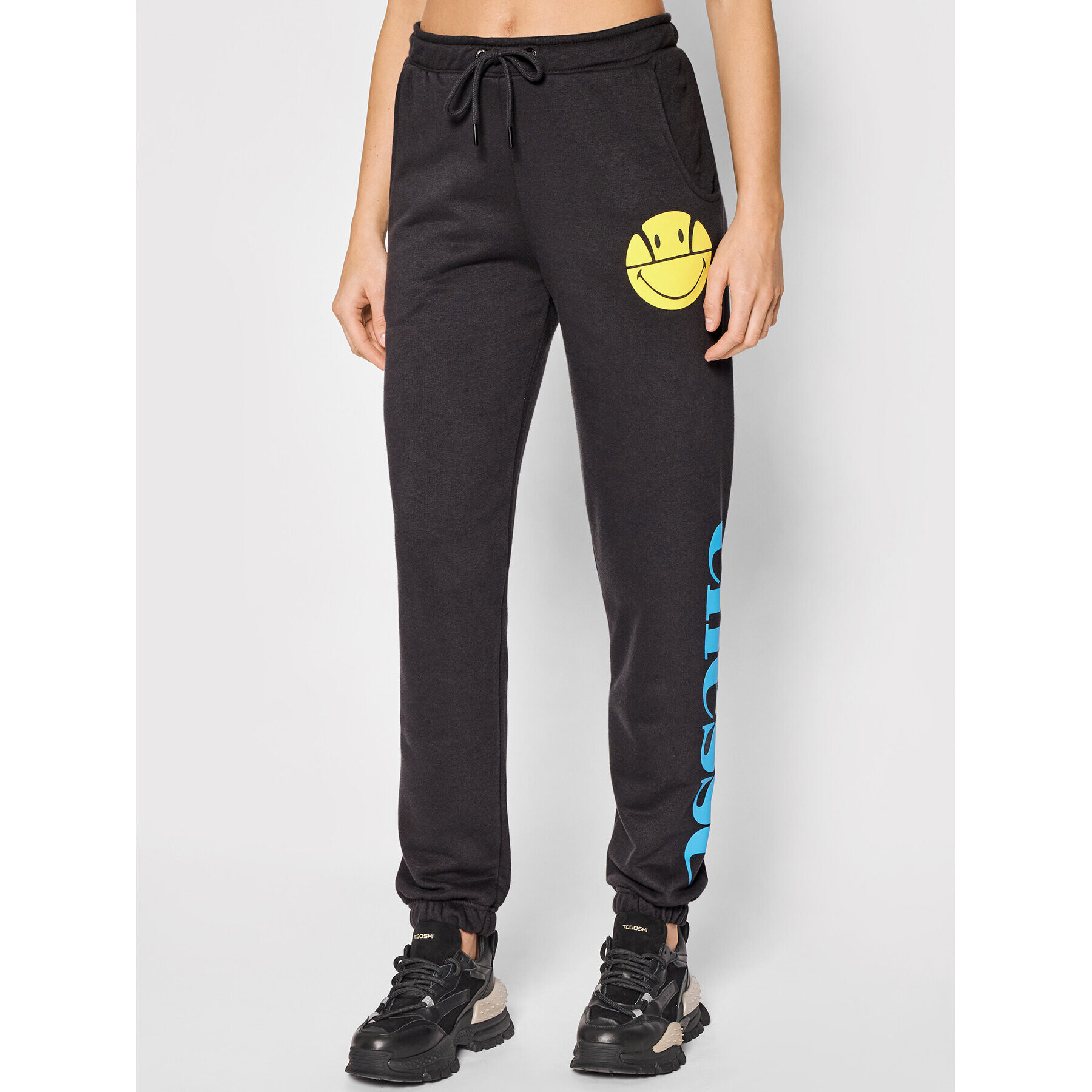 Ellesse Pantaloni trening Unisex SMILEY Conenzi SML13081 Gri Regular Fit - Pled.ro