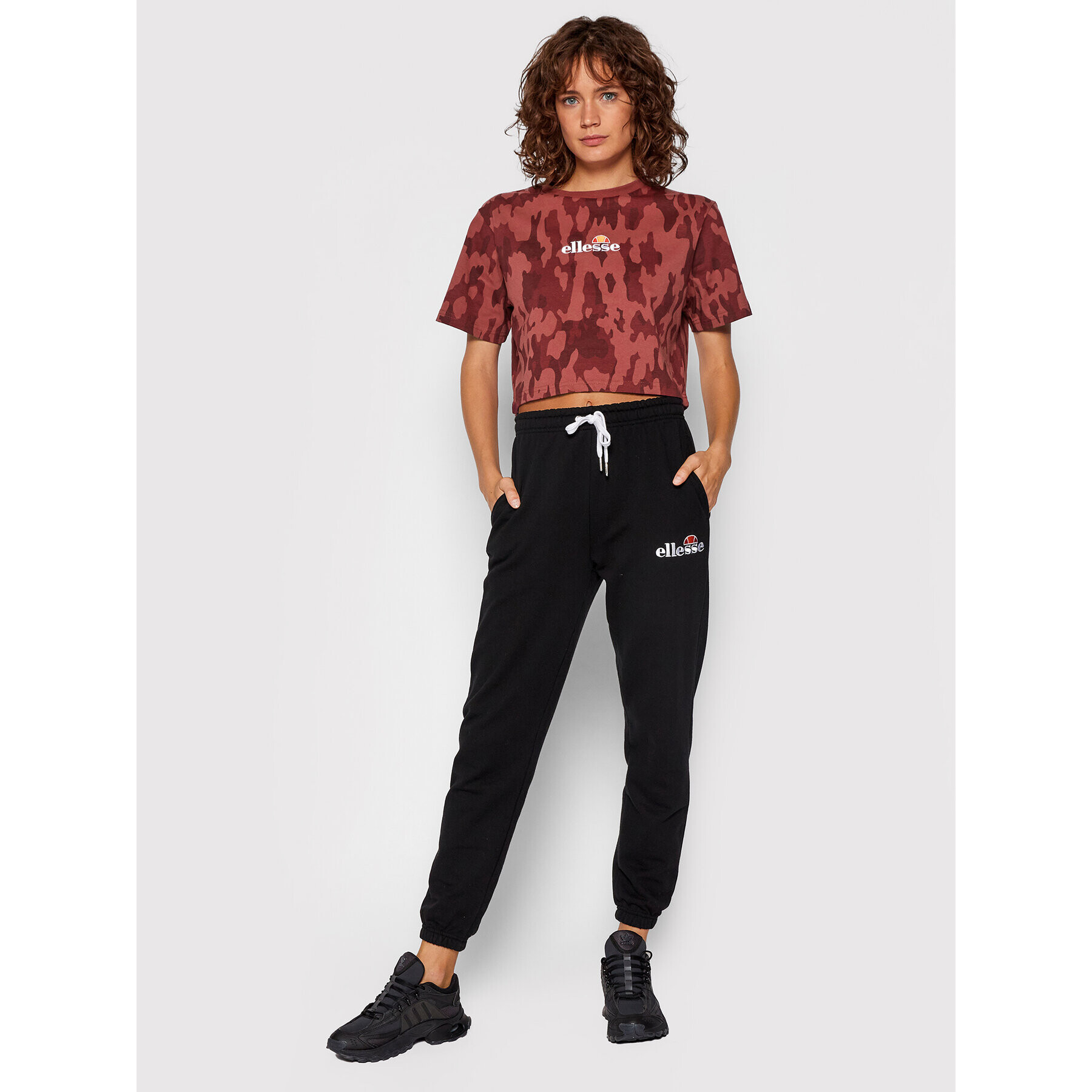 Ellesse Tricou Fireball Camo SGK12431 Vișiniu Relaxed Fit - Pled.ro