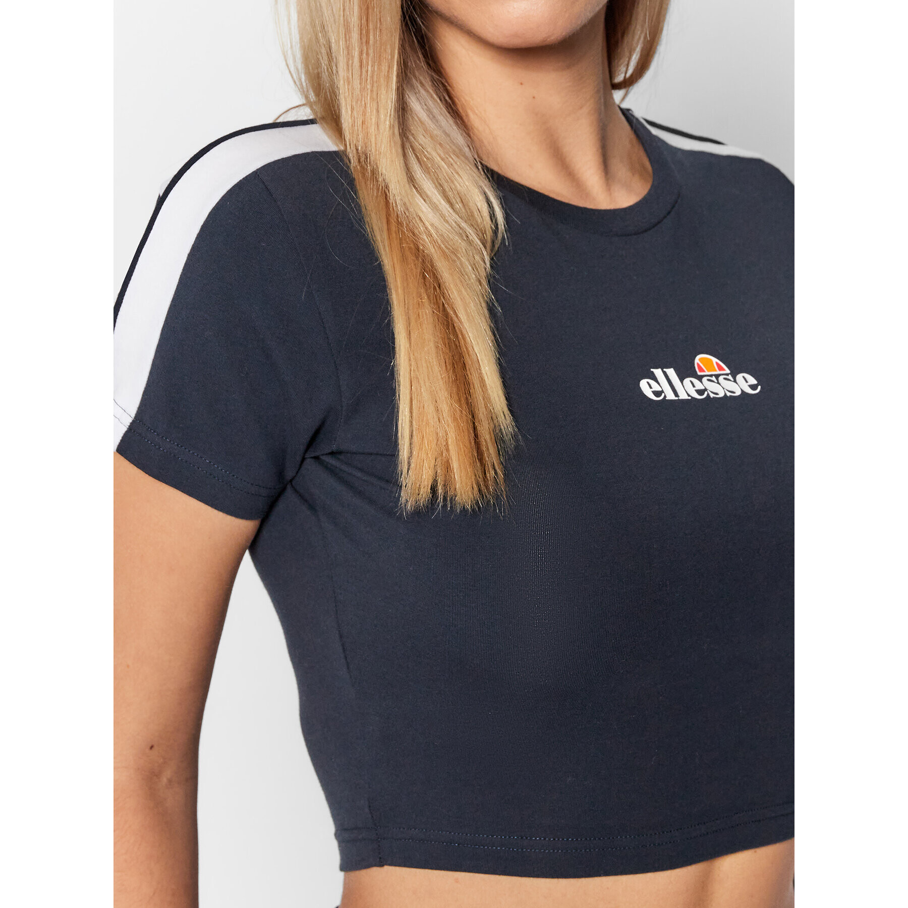 Ellesse Tricou Latus SGK12165 Bleumarin Cropped Fit - Pled.ro