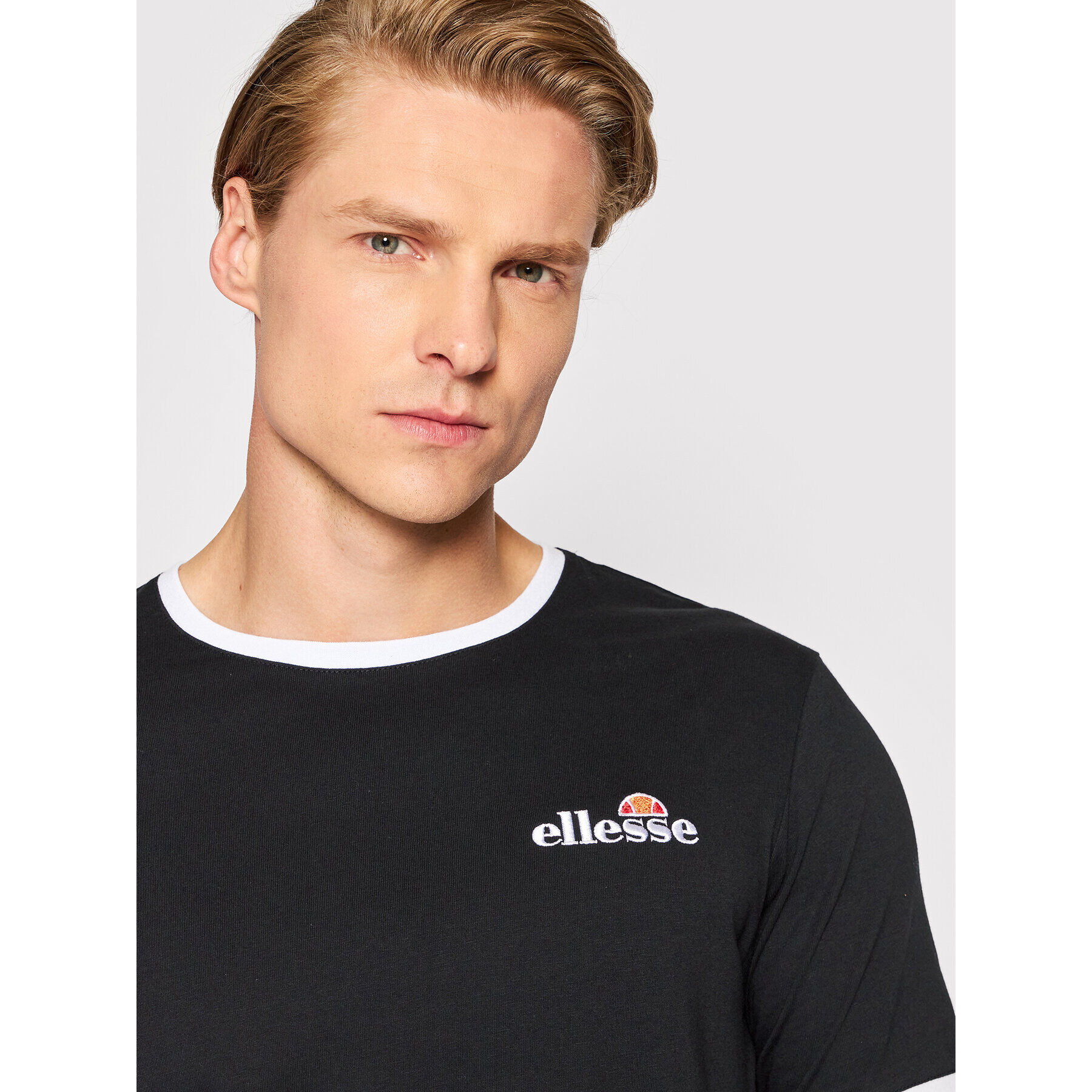 Ellesse Tricou Meduno SHL10164 Negru Regular Fit - Pled.ro