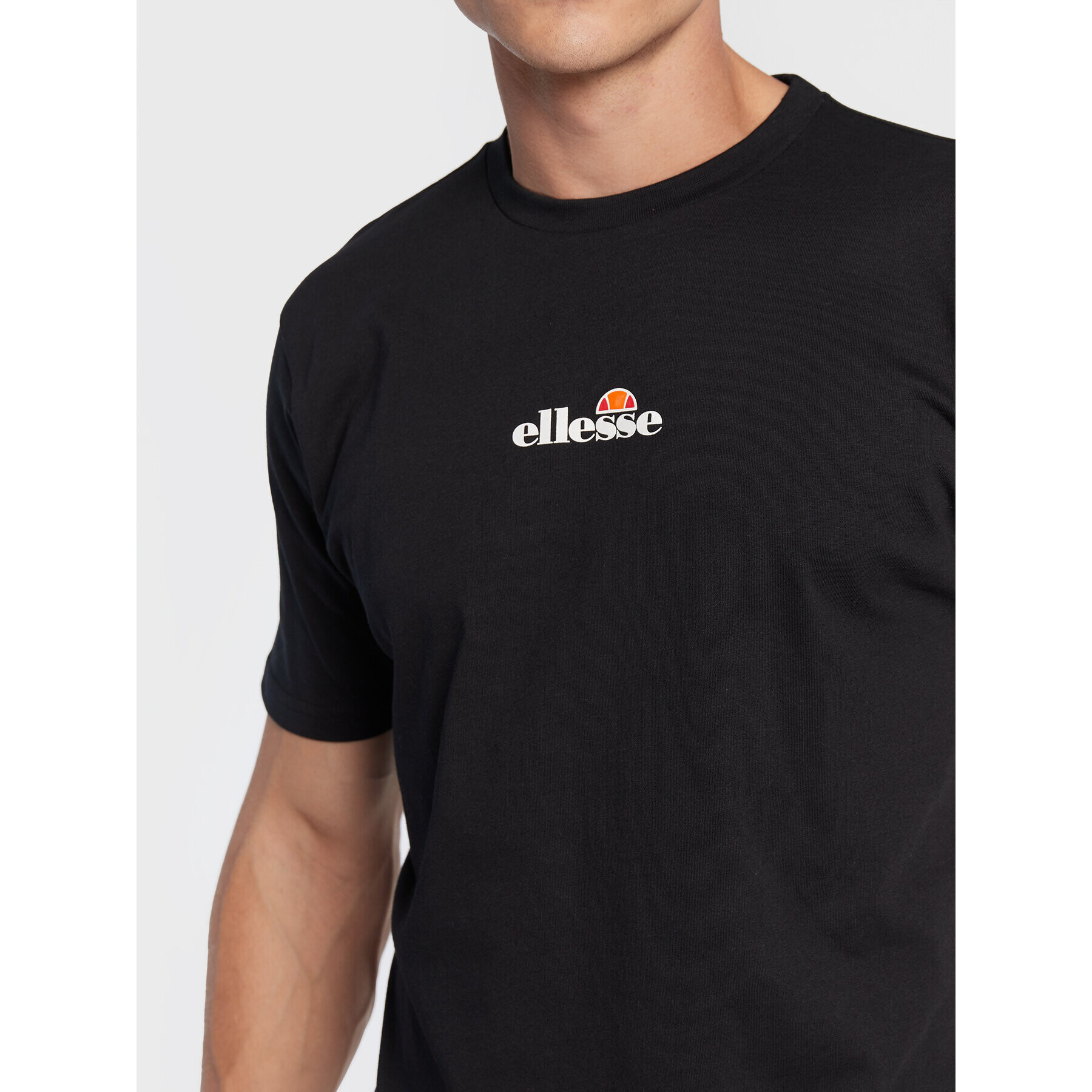 Ellesse Tricou SHP15893011 Negru Regular Fit - Pled.ro