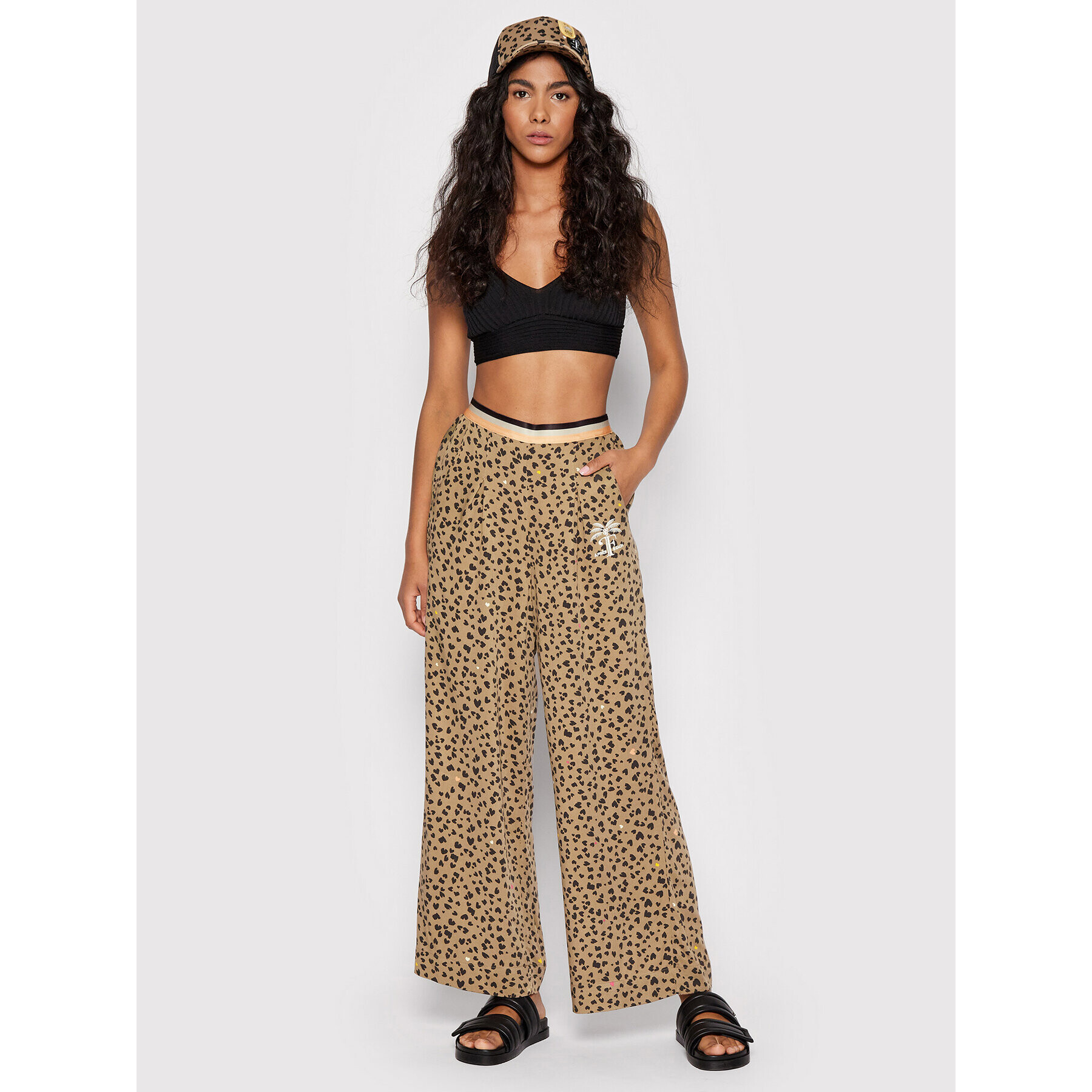 Femi Stories Pantaloni din material Olo Maro Relaxed Fit - Pled.ro