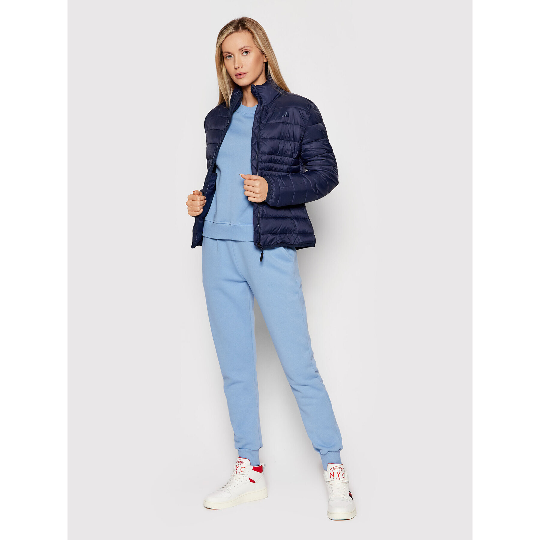 Fila Geacă din puf Alia 689426 Bleumarin Regular Fit - Pled.ro