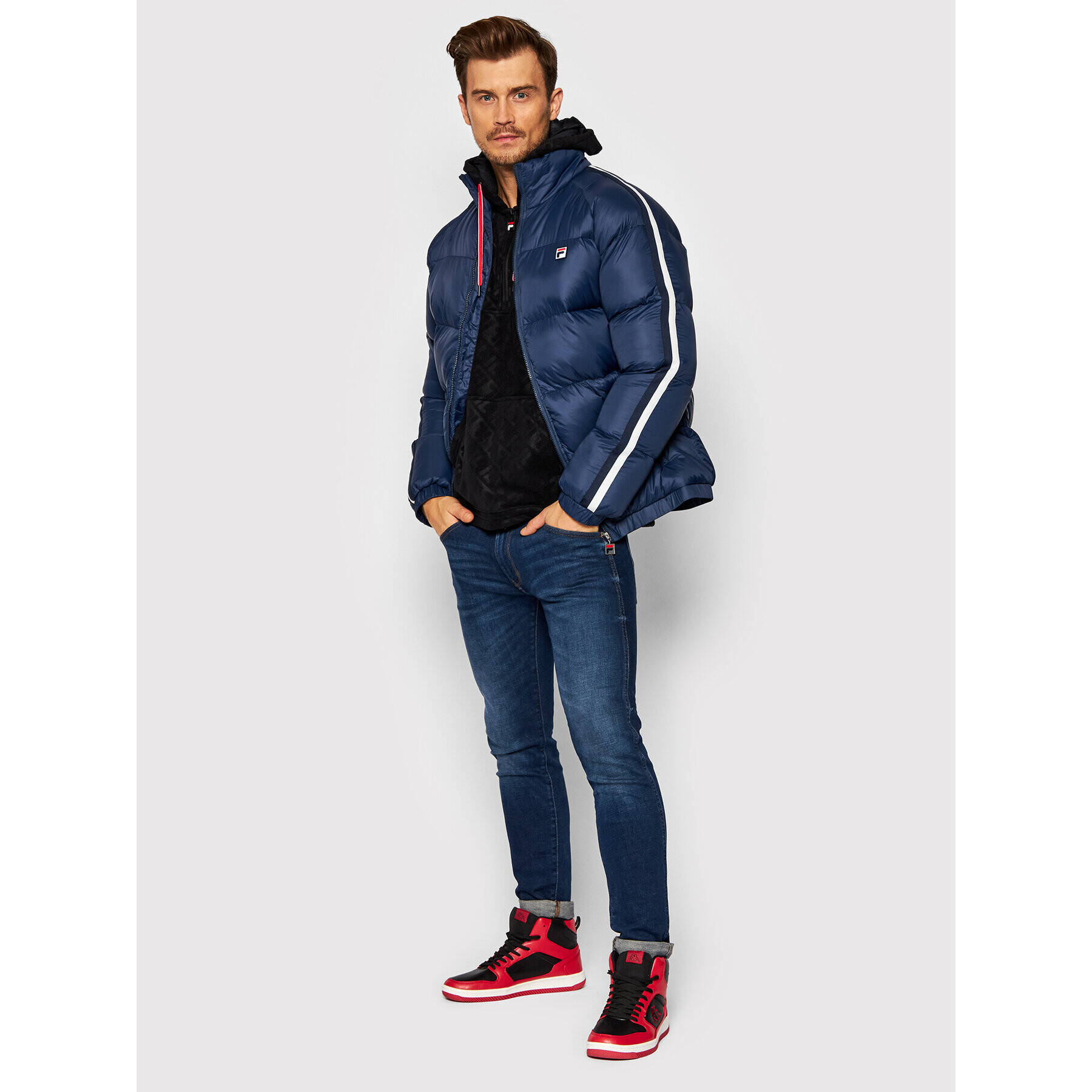 Fila Geacă din puf Tove 689177 Bleumarin Regular Fit - Pled.ro