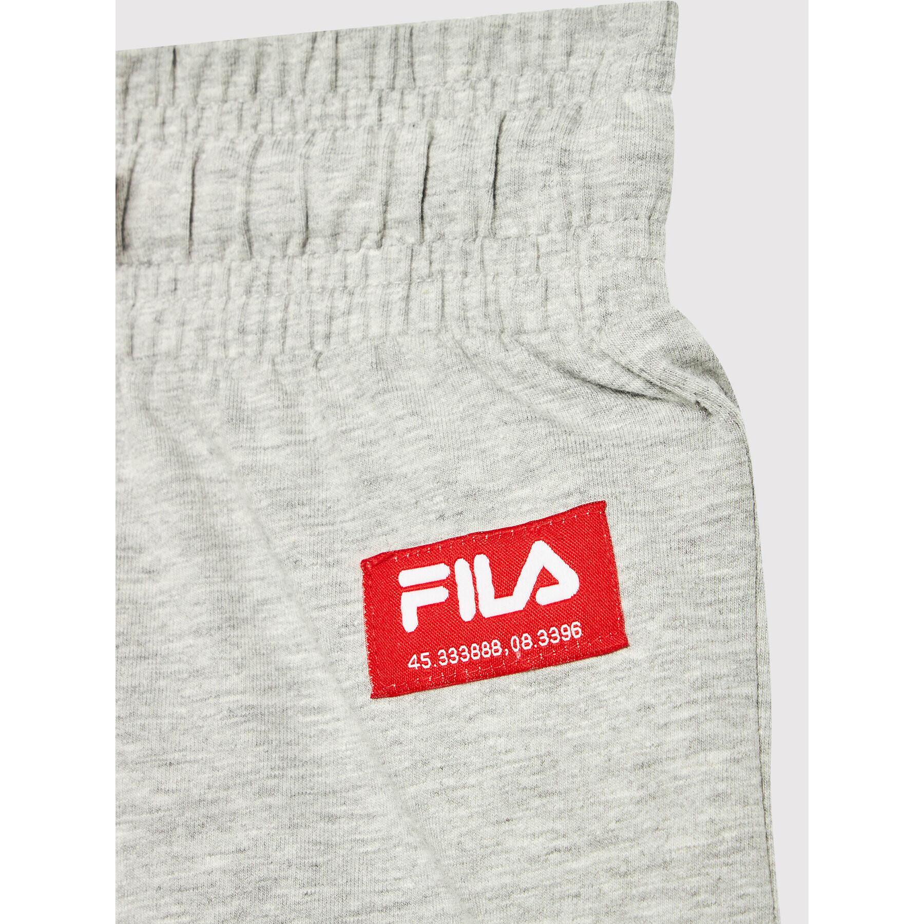 Fila Pantaloni scurți sport Tiflis FAT0009 Gri Regular Fit - Pled.ro