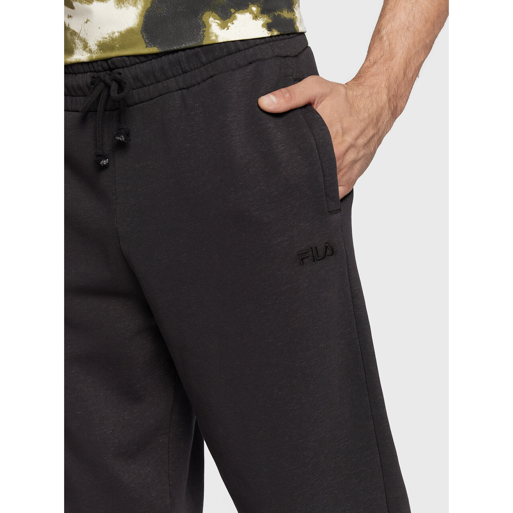 Fila Pantaloni trening Bagod FAM0278 Negru Regular Fit - Pled.ro