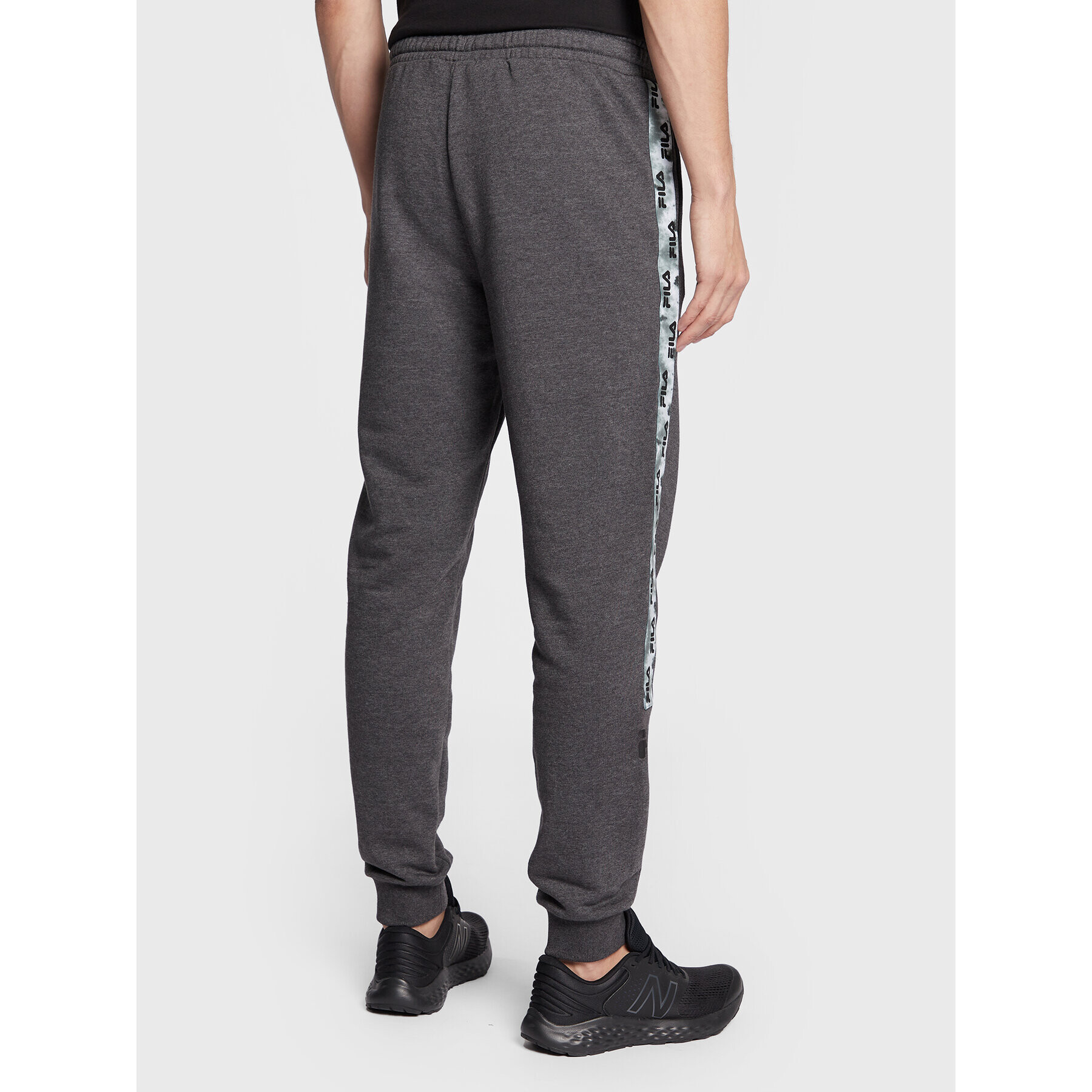 Fila Pantaloni trening Bottens FAM0192 Gri Regular Fit - Pled.ro