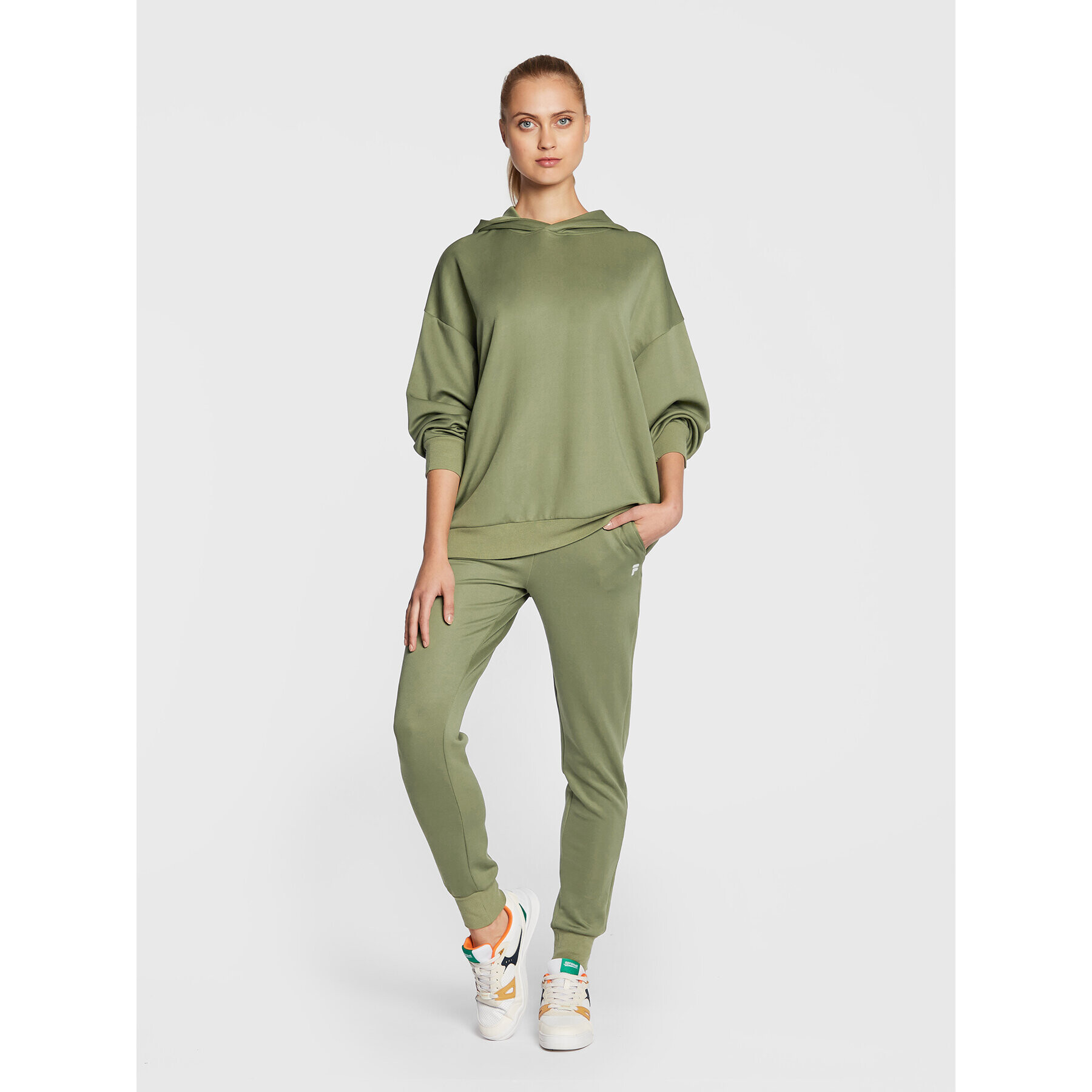 Fila Pantaloni trening Cagli FAW0217 Verde Regular Fit - Pled.ro