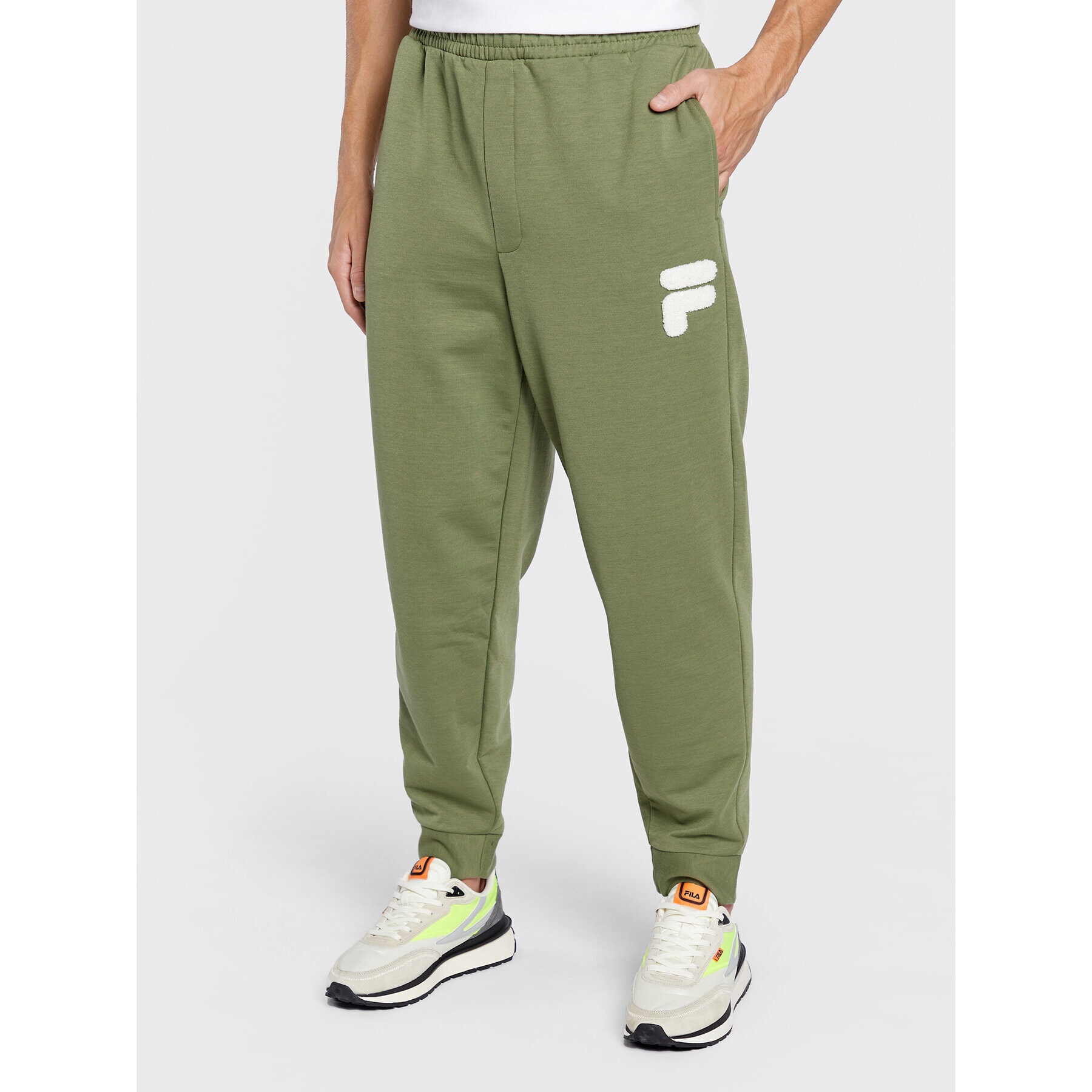 Fila Pantaloni trening Chiasso Dropped Crotch FAM0138 Verde Regular Fit - Pled.ro