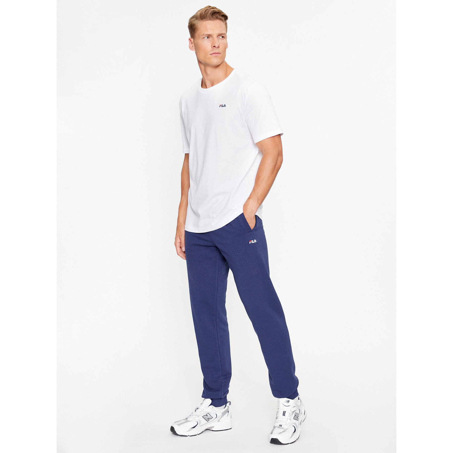 Fila Pantaloni trening FAM0342 Albastru Regular Fit - Pled.ro