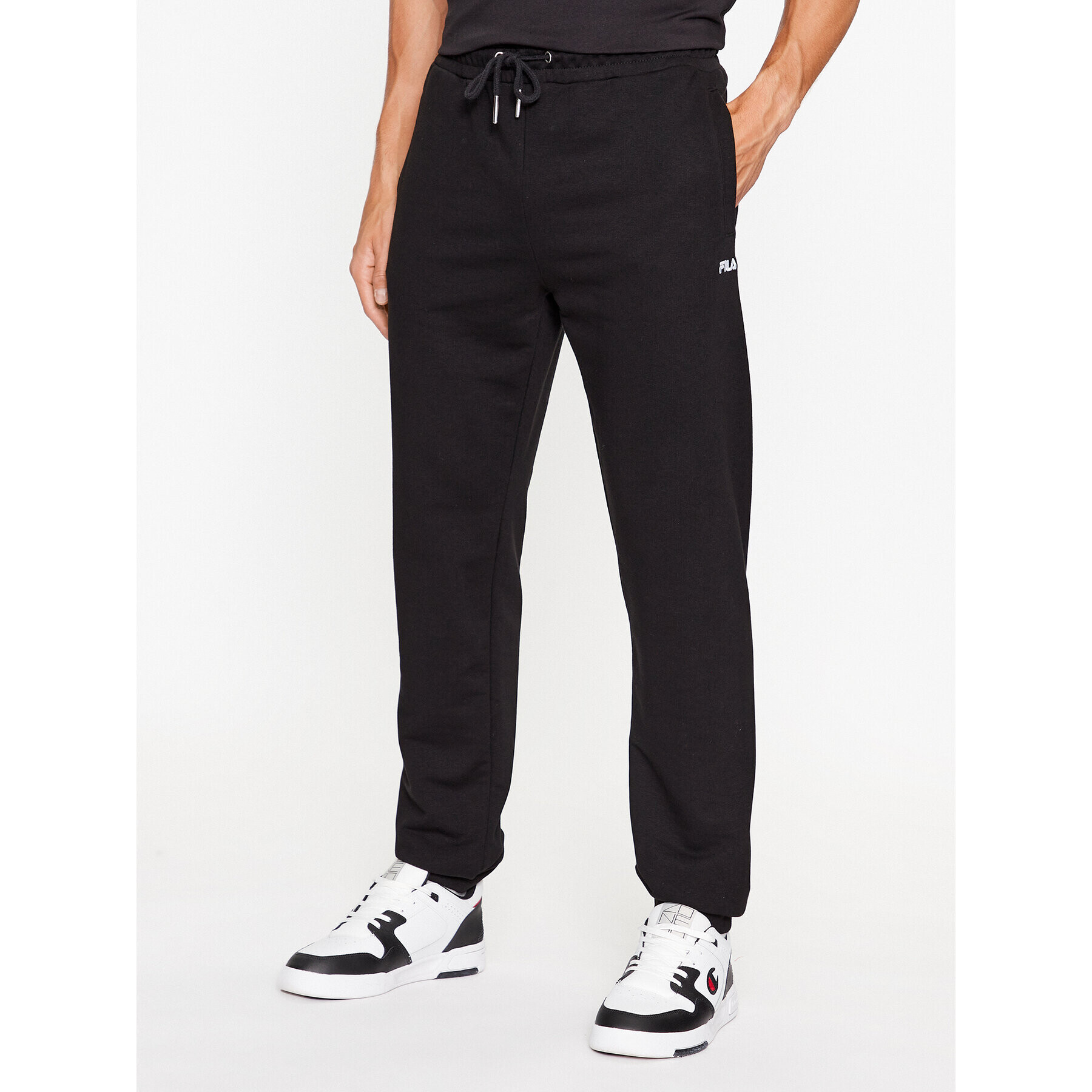 Fila Pantaloni trening FAM0342 Negru Regular Fit - Pled.ro