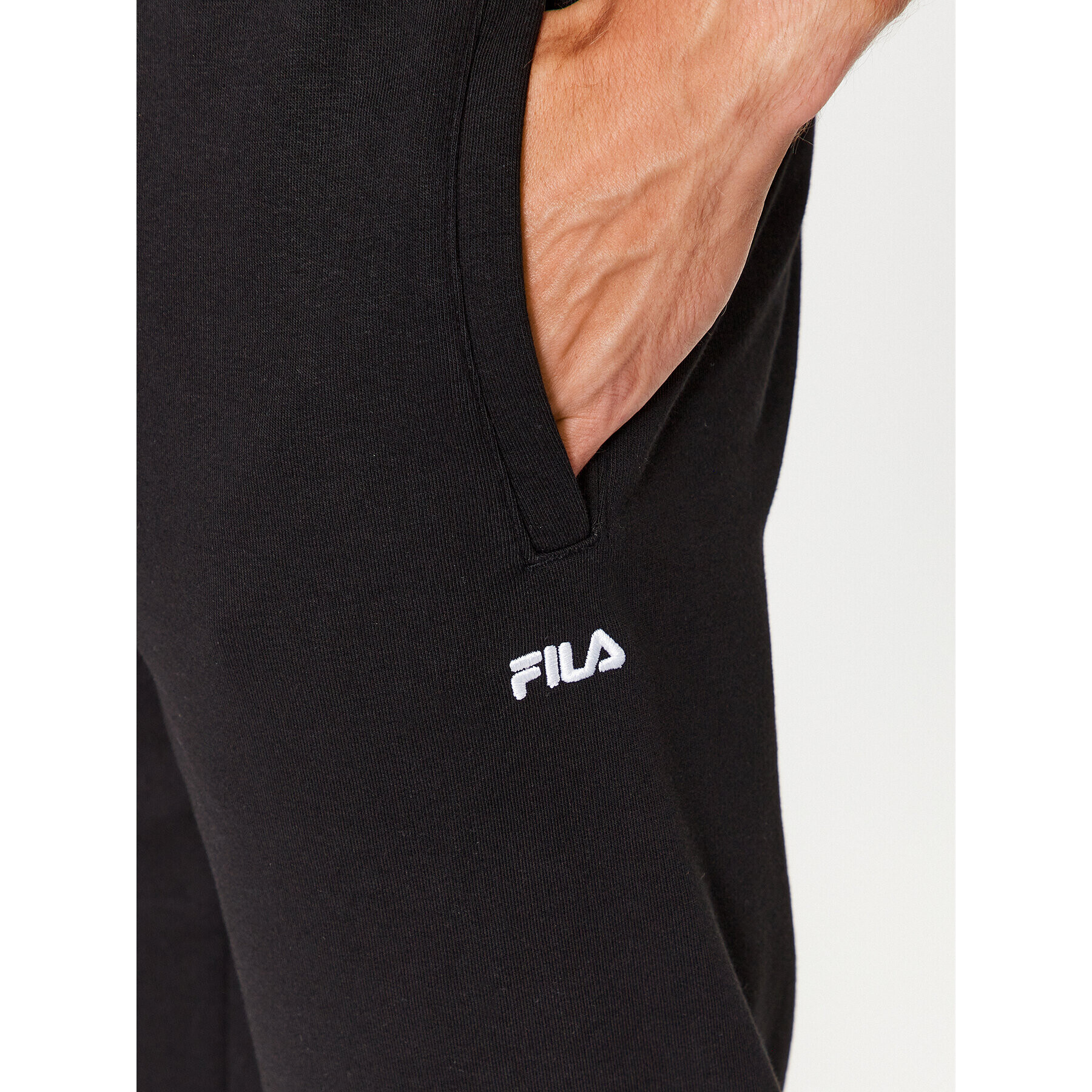 Fila Pantaloni trening FAM0342 Negru Regular Fit - Pled.ro