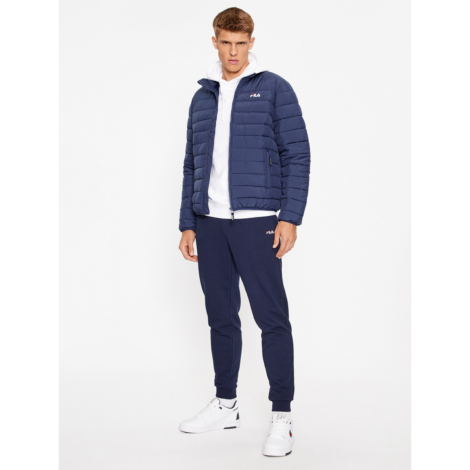 Fila Pantaloni trening FAM0500 Bleumarin Regular Fit - Pled.ro