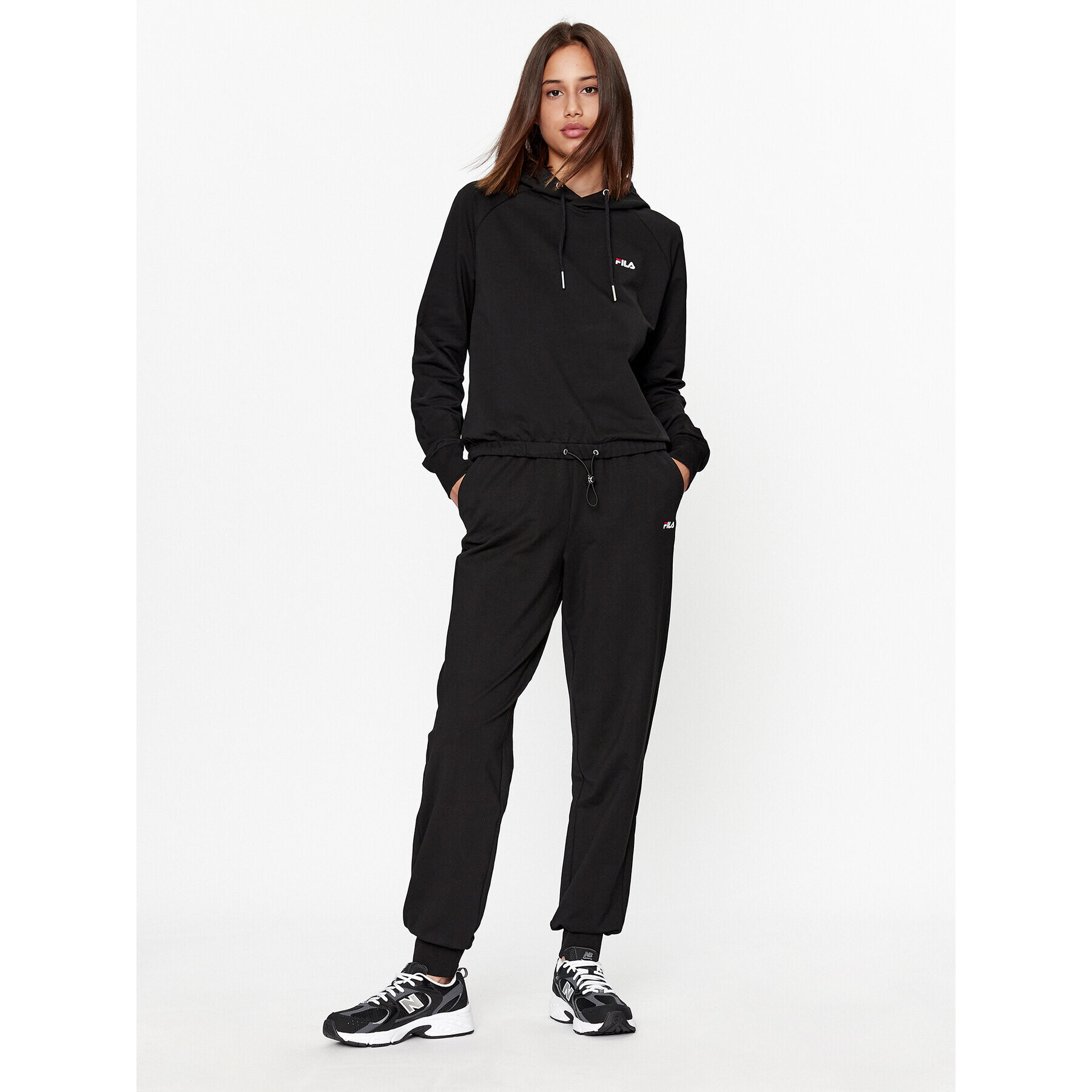 Fila Pantaloni trening FAW0559 Negru Relaxed Fit - Pled.ro