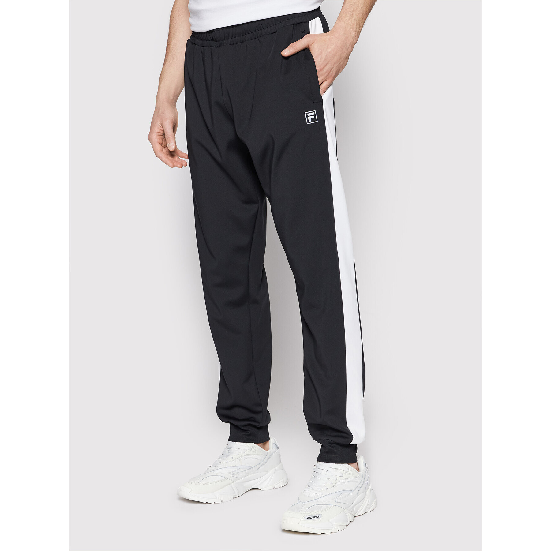 Fila Pantaloni trening Remond 689346 Negru Regular Fit - Pled.ro