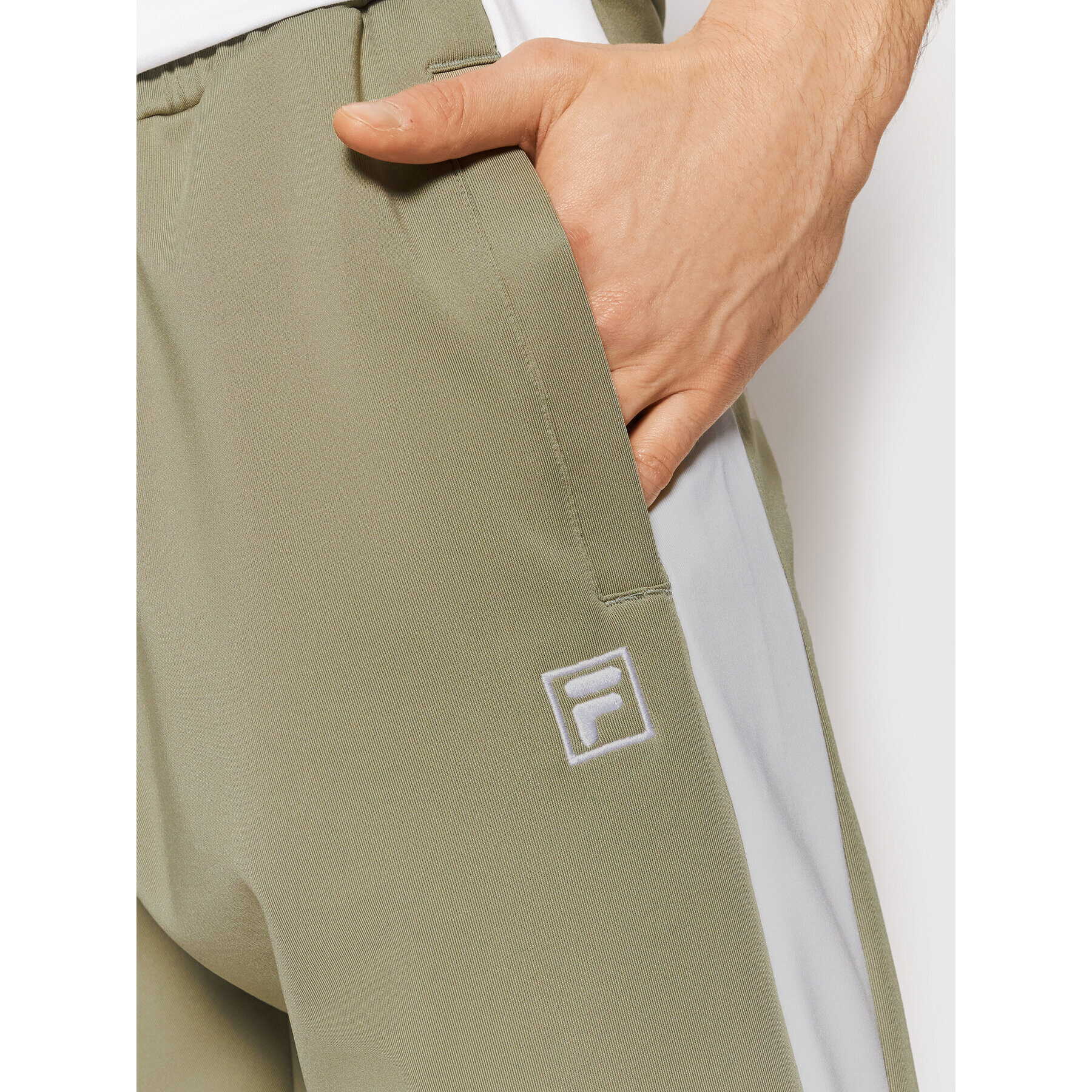 Fila Pantaloni trening Remond 689346 Verde Regular Fit - Pled.ro