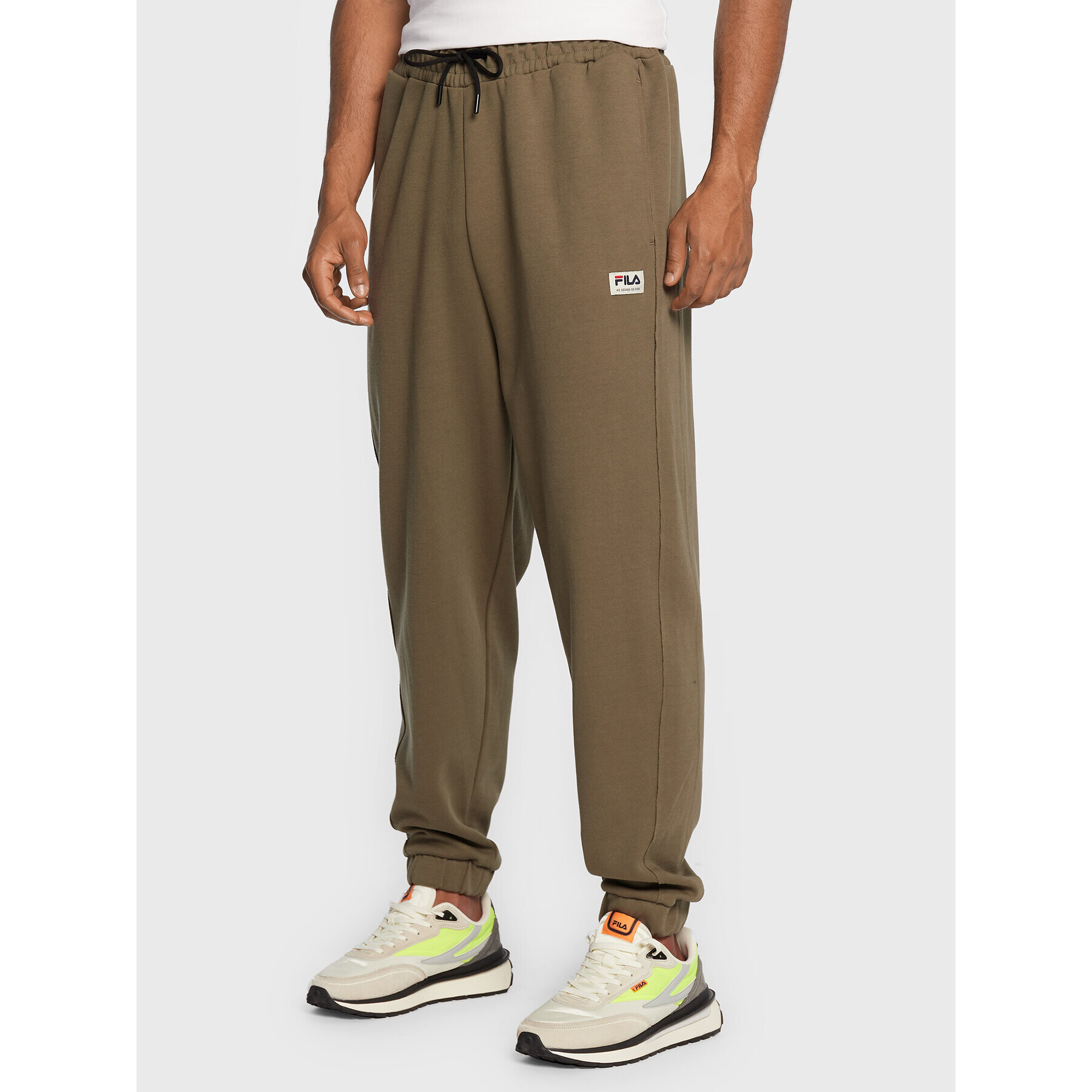 Fila Pantaloni trening Tricase FAM0153 Verde Oversize - Pled.ro