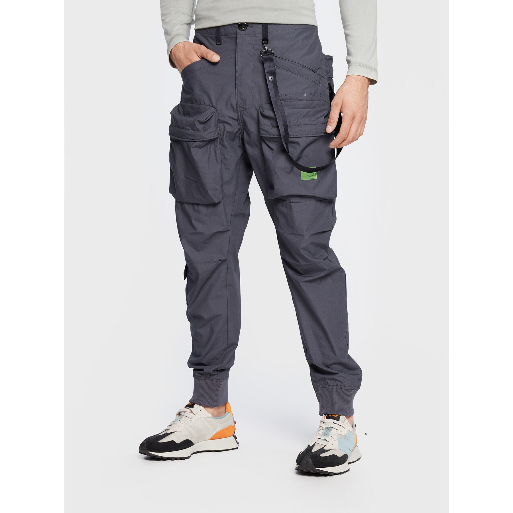 G-Star Raw Pantaloni din material Cargo D19706-A790-863 Bleumarin Relaxed Fit - Pled.ro