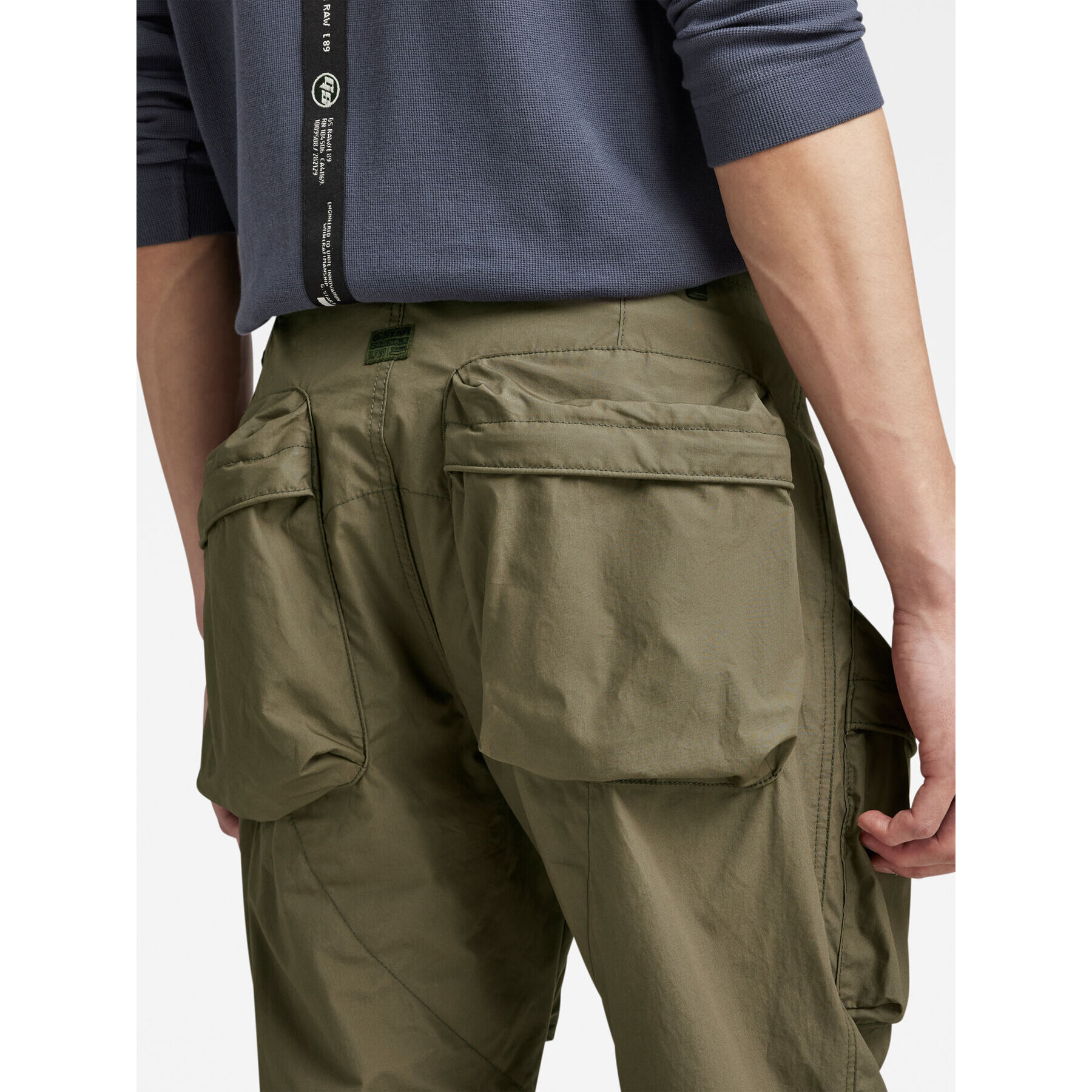 G-Star Raw Pantaloni din material D19706-A790-273 Verde Tapered Fit - Pled.ro