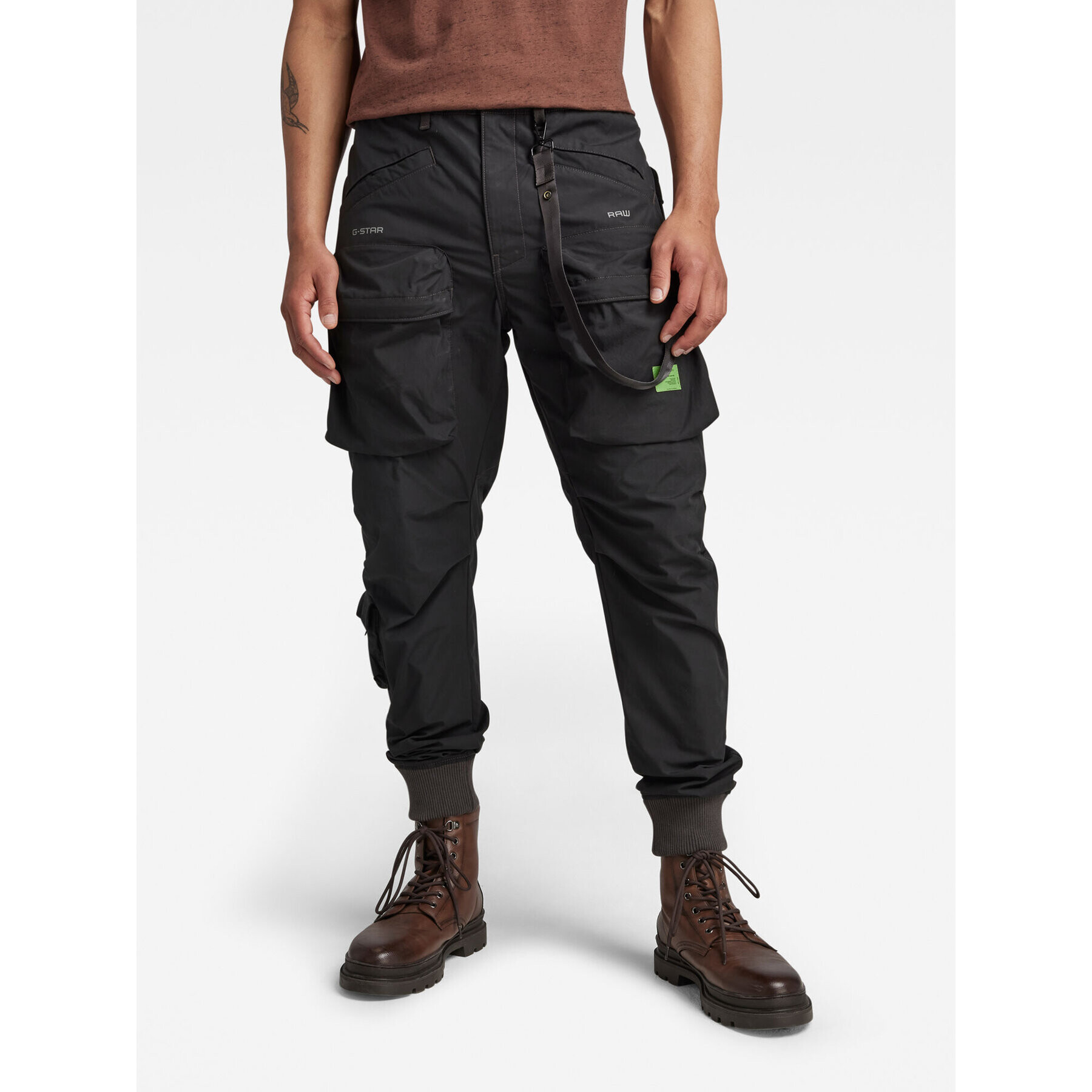 G-Star Raw Pantaloni din material D19706-A790-6484 Negru Tapered Fit - Pled.ro