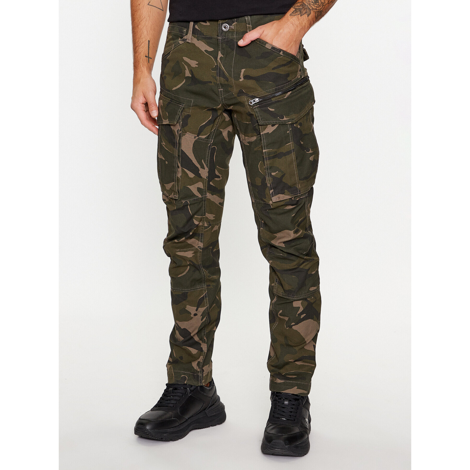 G-Star Raw Pantaloni din material Rovic 3D D02190-D223-D435 Verde Tapered Fit - Pled.ro