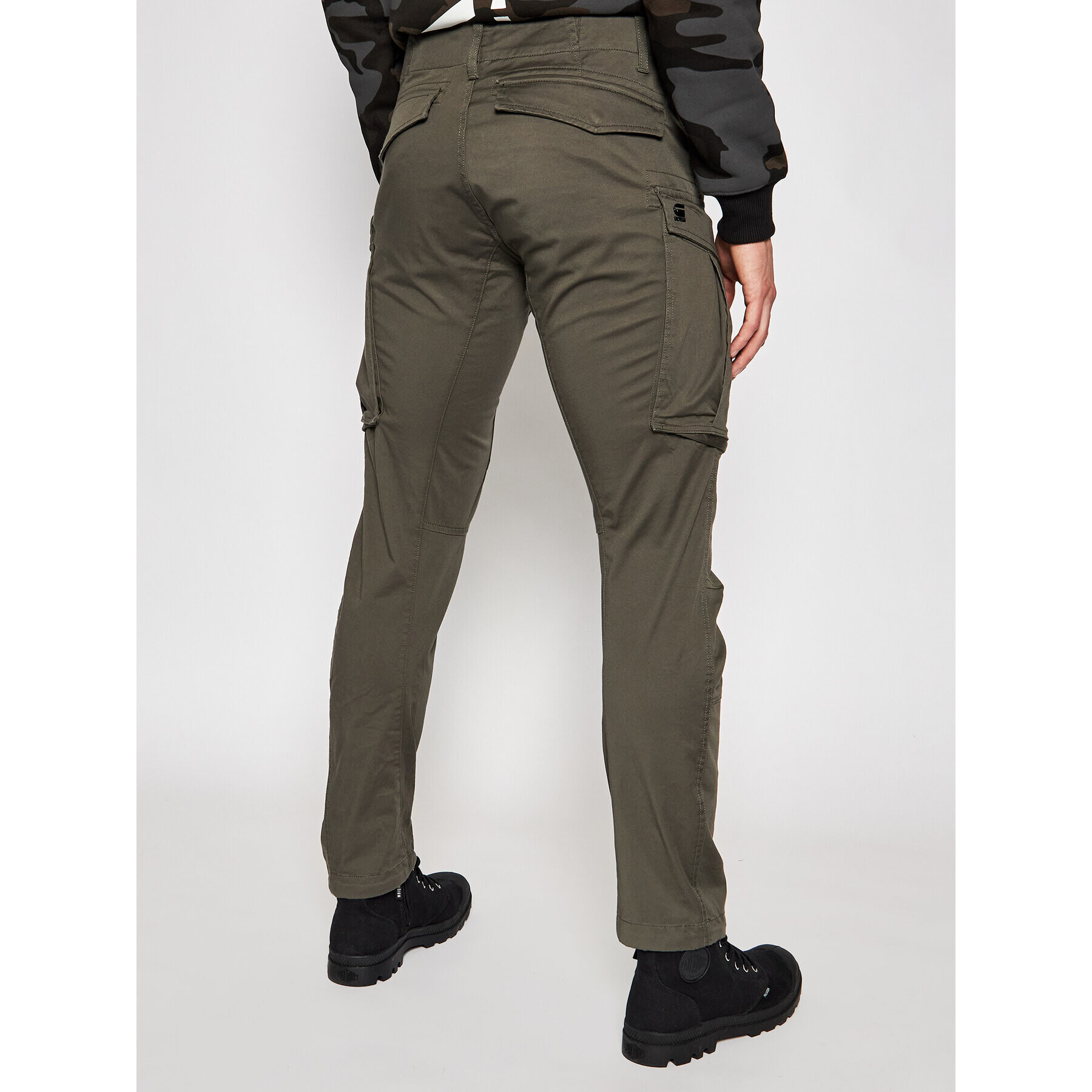 G-Star Raw Pantaloni din material Rovic D02190 5126 1260 Gri Regular Fit - Pled.ro