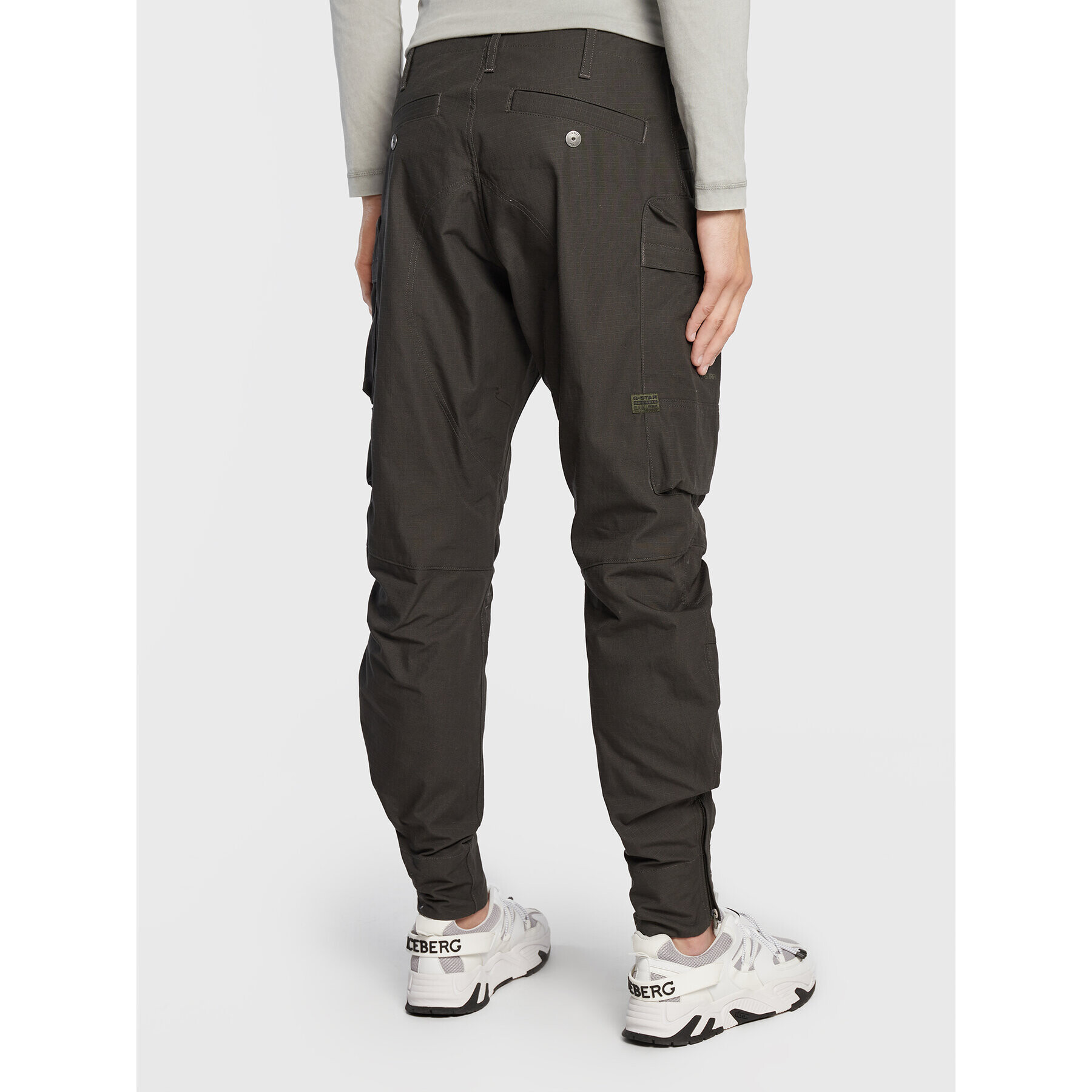 G-Star Raw Pantaloni din material Sobiru D22555-D213-5812 Gri Relaxed Fit - Pled.ro